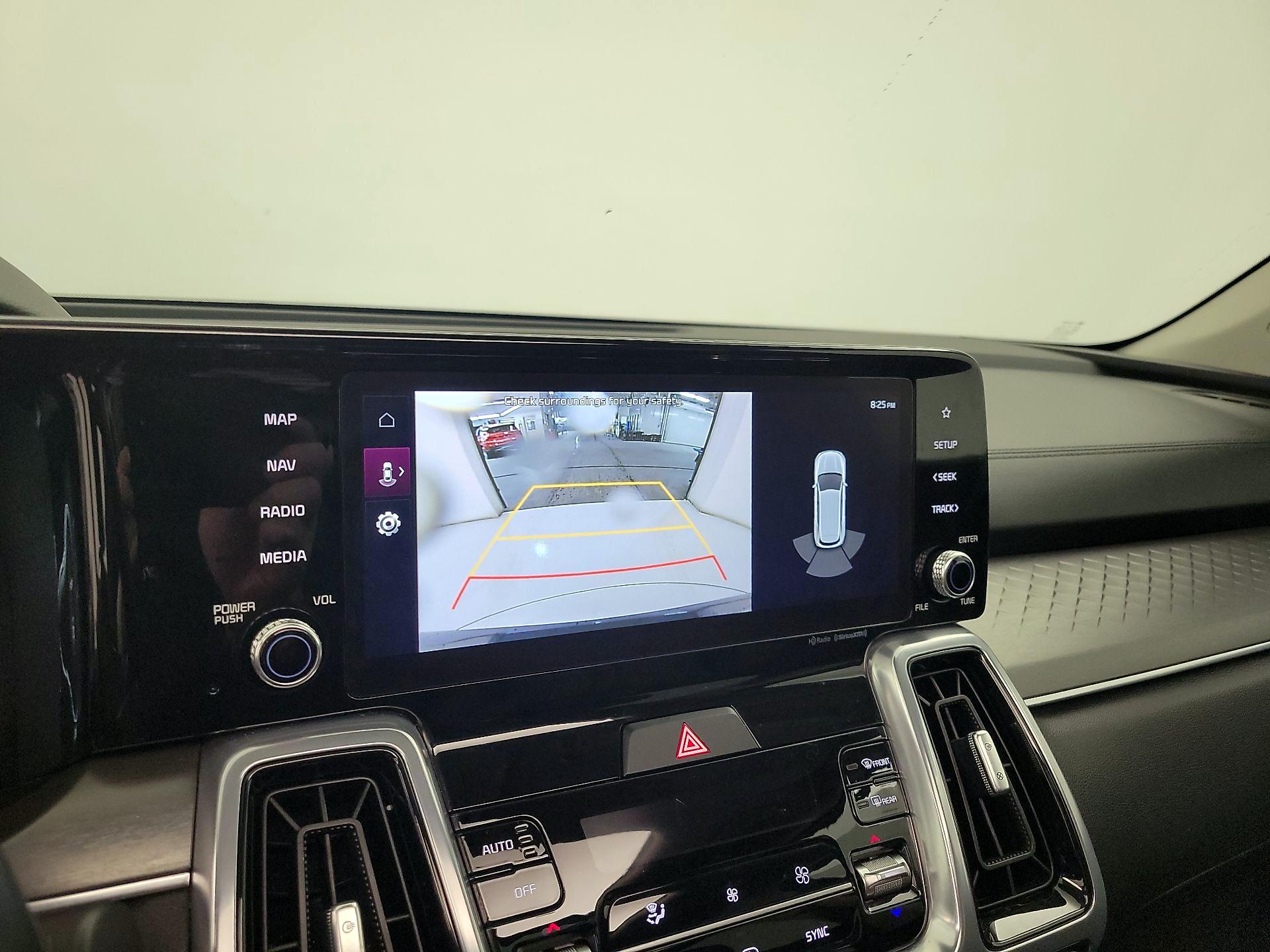 Thumbnail: 2023 Kia Sorento - 15