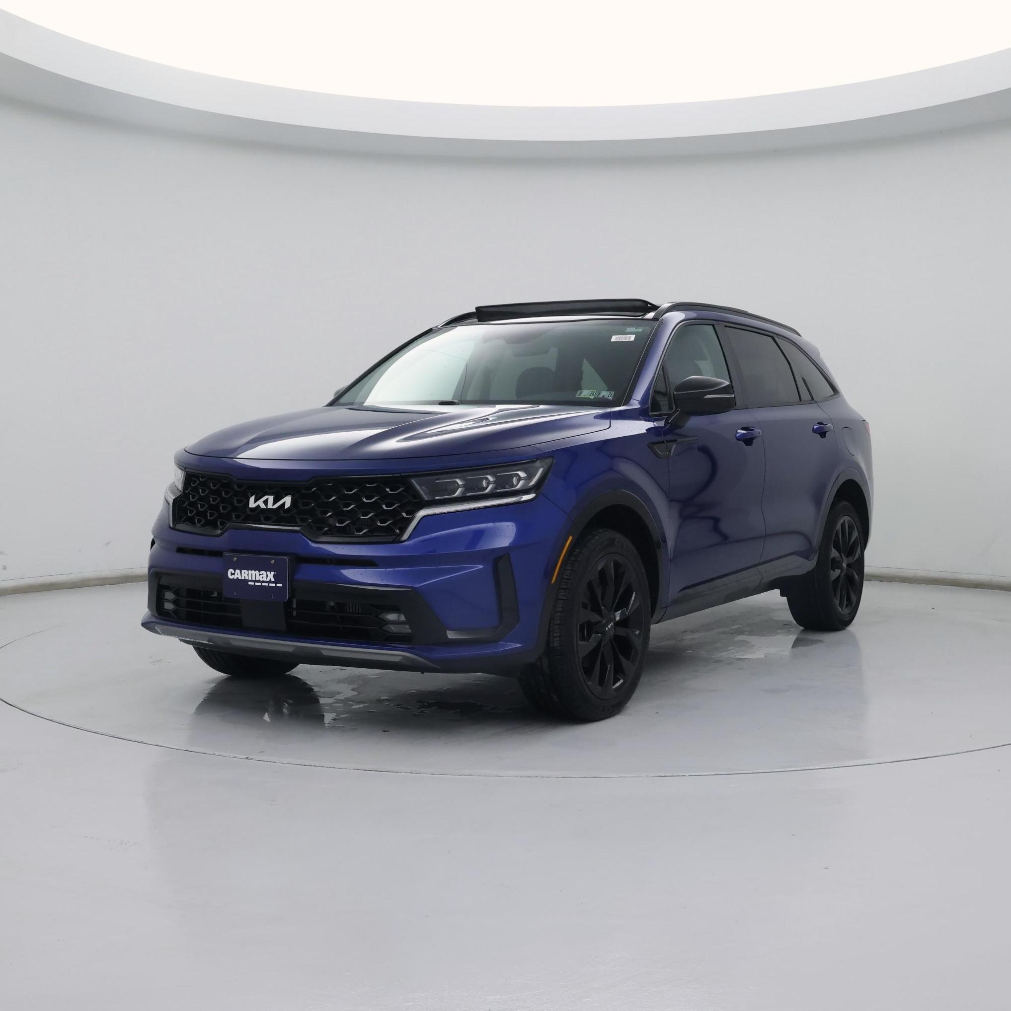 Thumbnail: 2023 Kia Sorento - 4