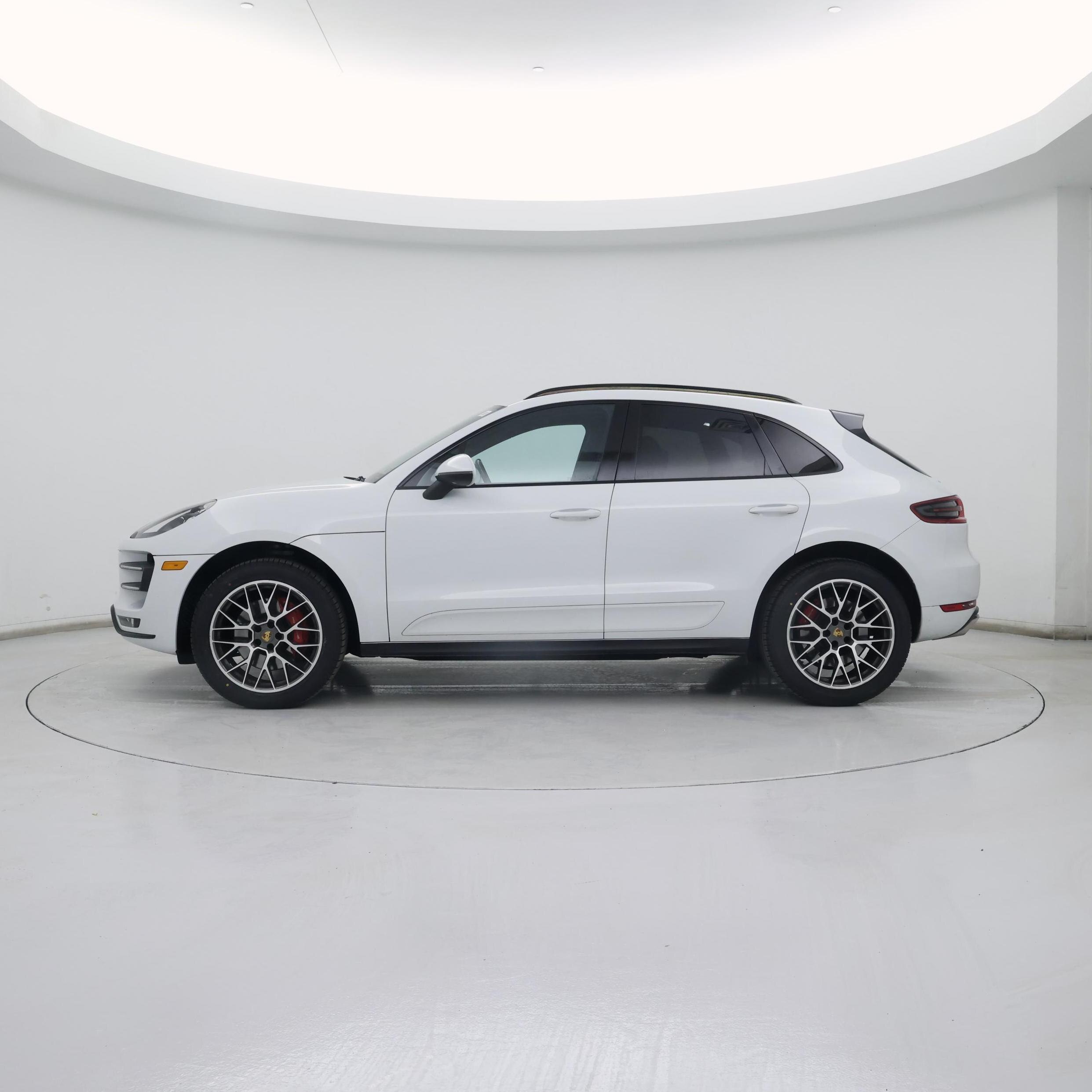 Thumbnail: 2018 Porsche Macan - 3
