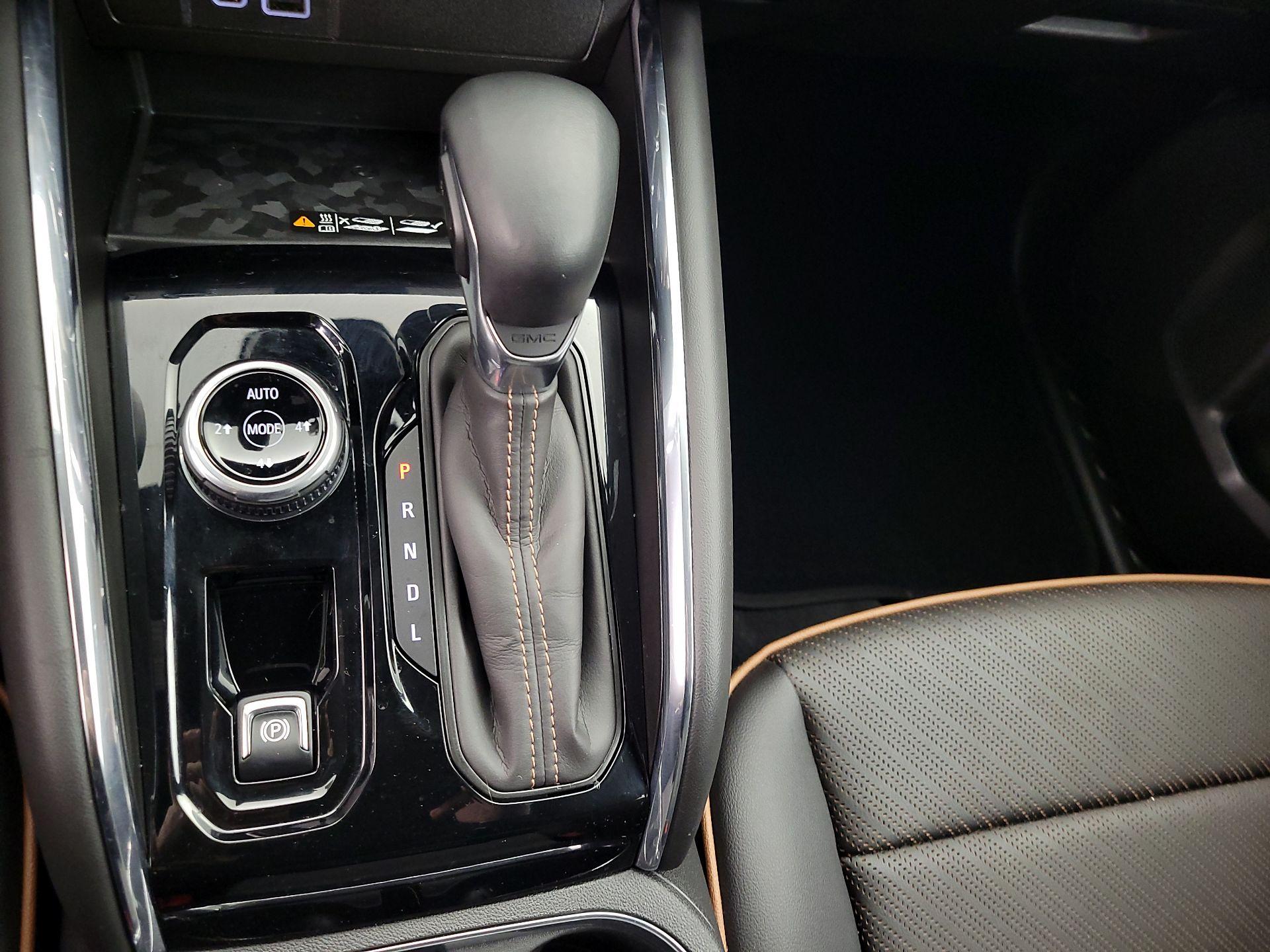 Thumbnail: 2023 GMC Canyon - 17