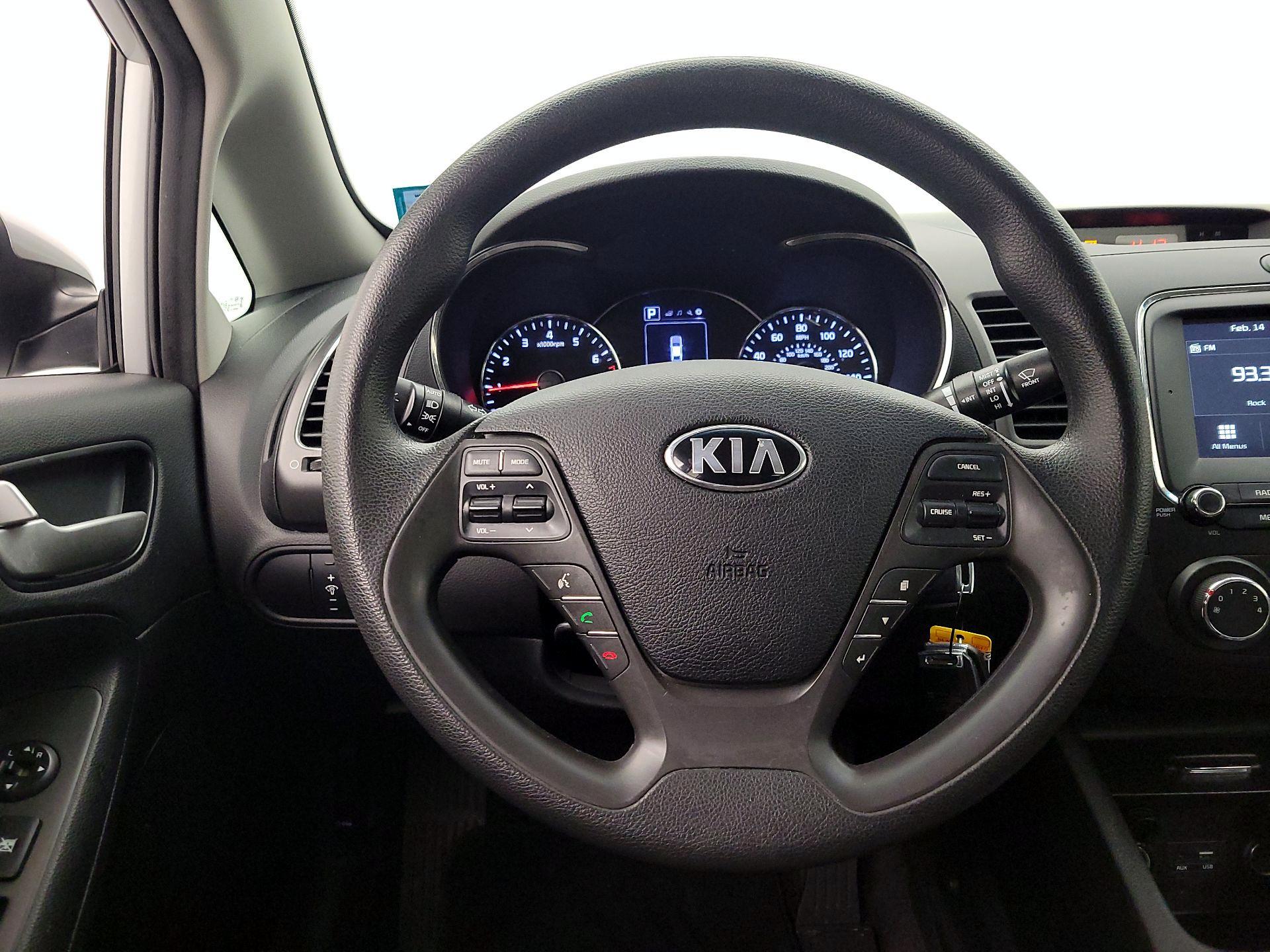 Thumbnail: 2018 Kia Forte - 10