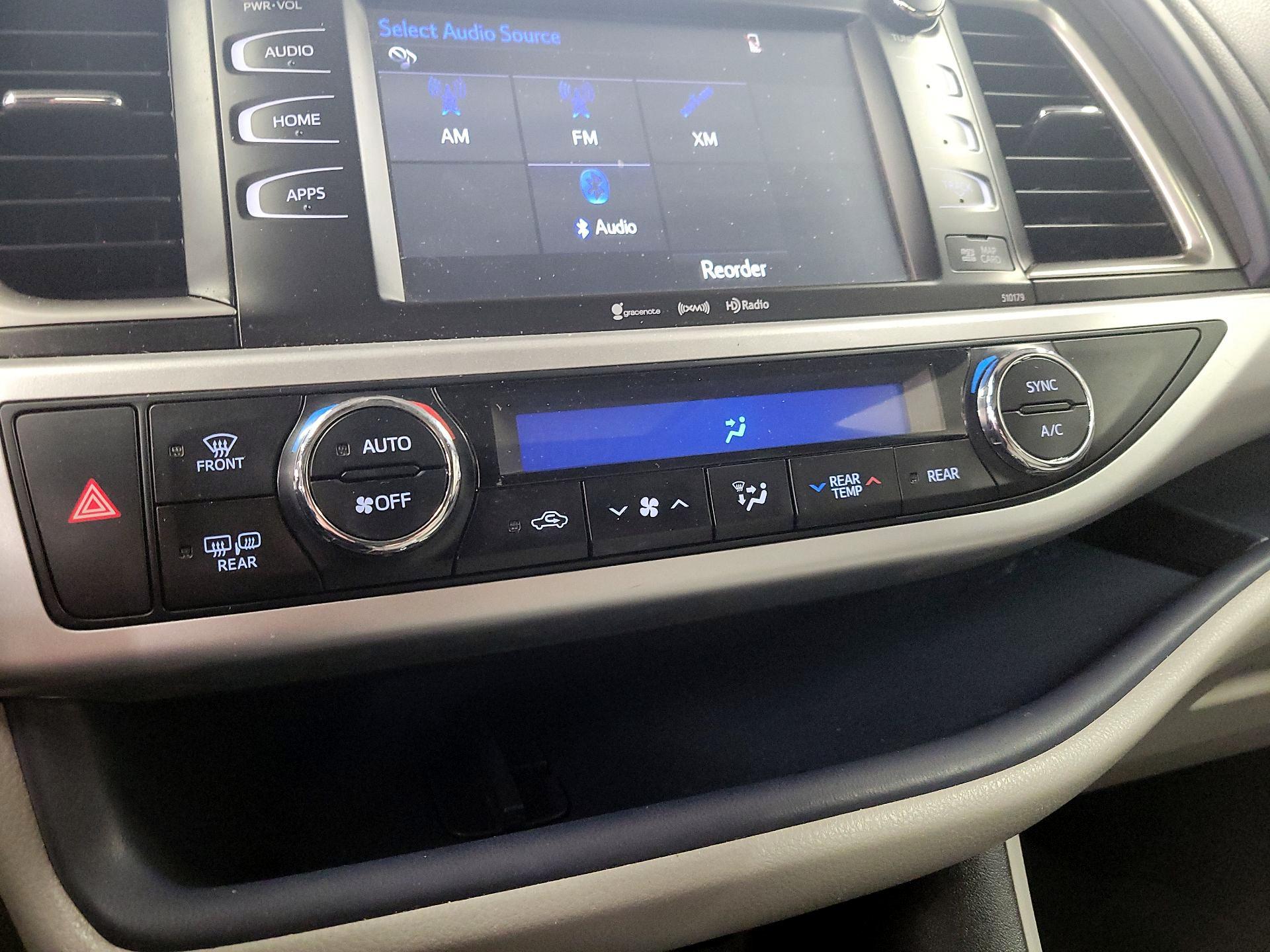 Thumbnail: 2017 Toyota Highlander - 16