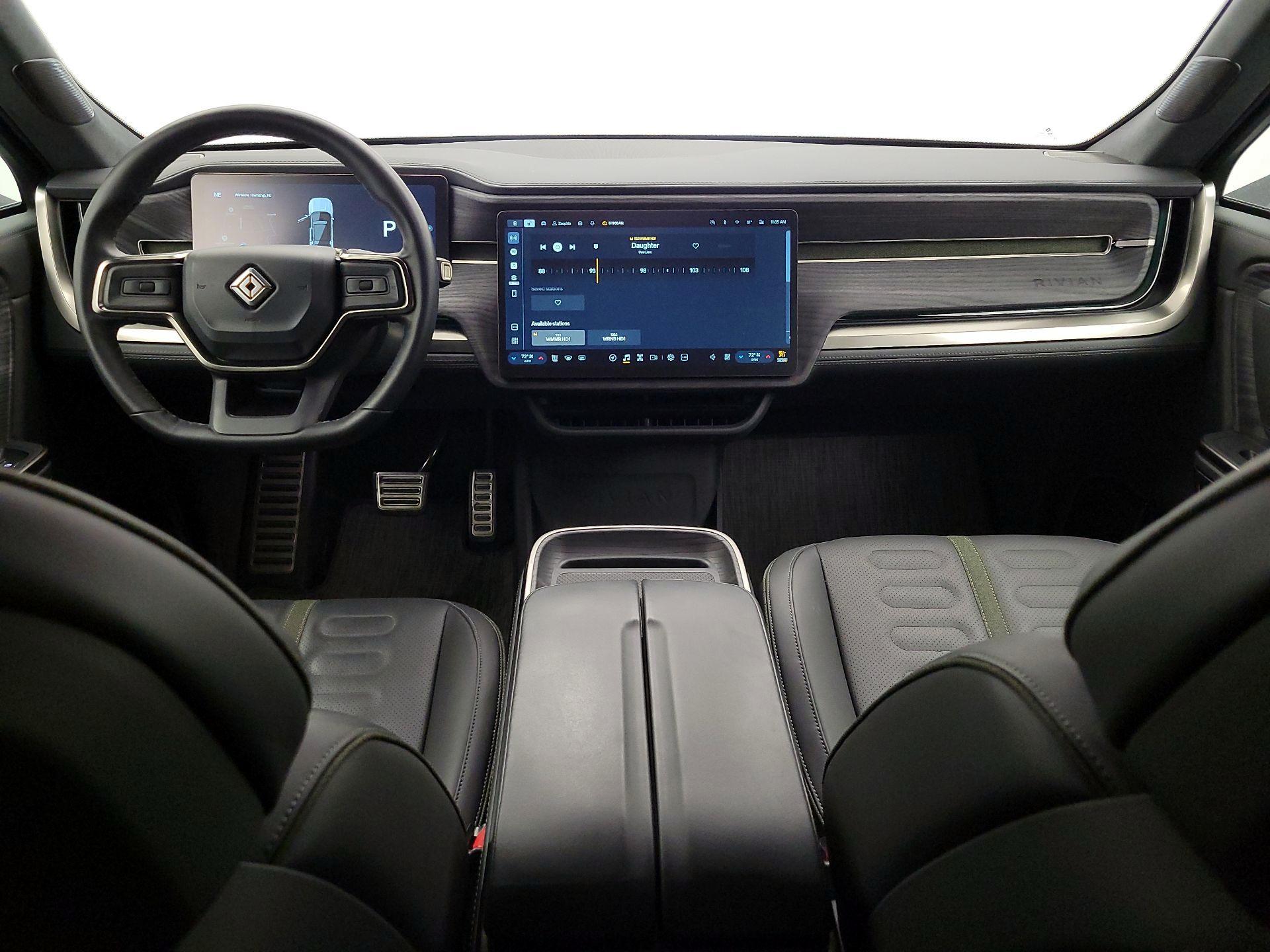 Thumbnail: 2023 Rivian R1S - 9