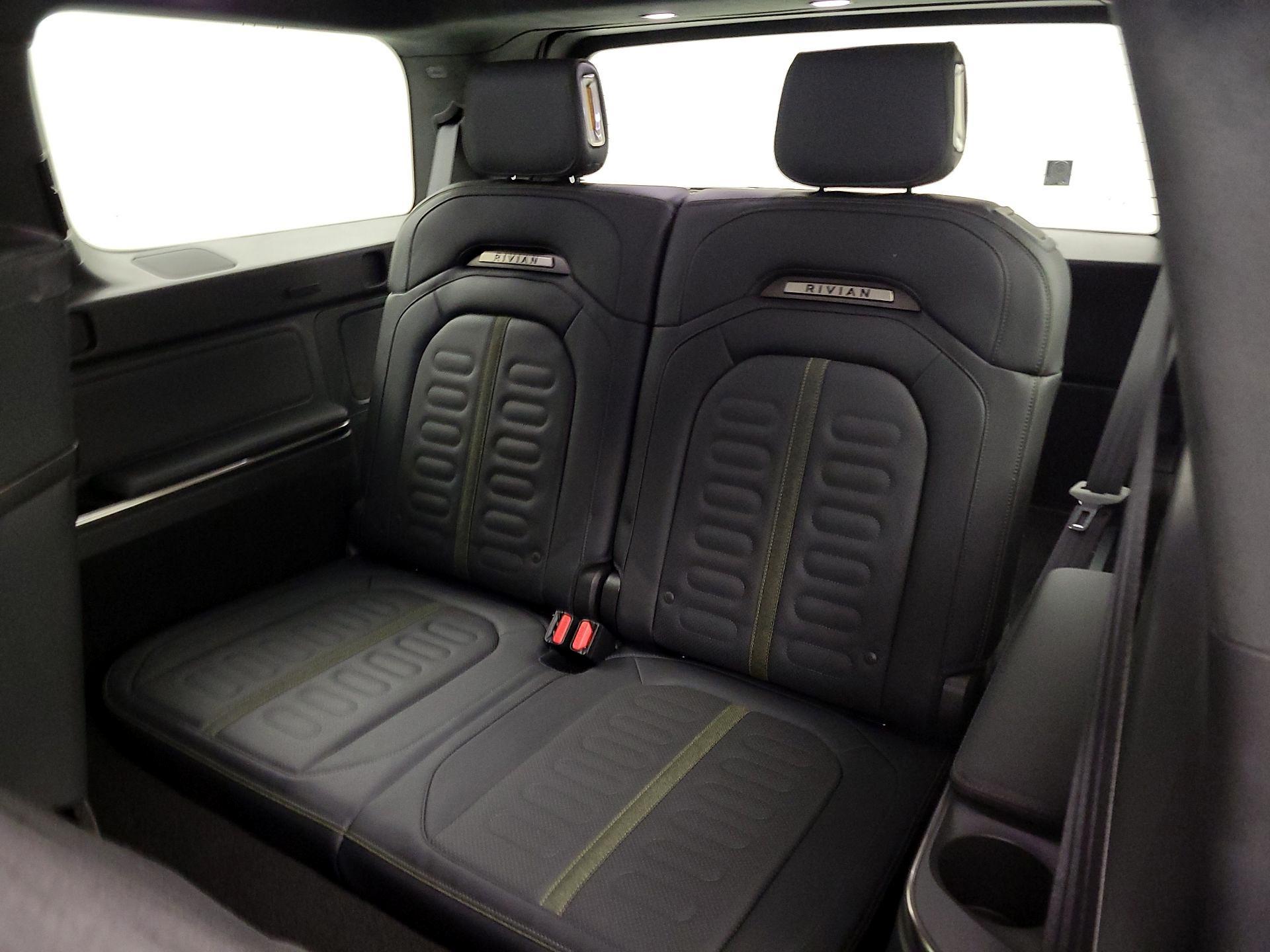 Thumbnail: 2023 Rivian R1S - 20