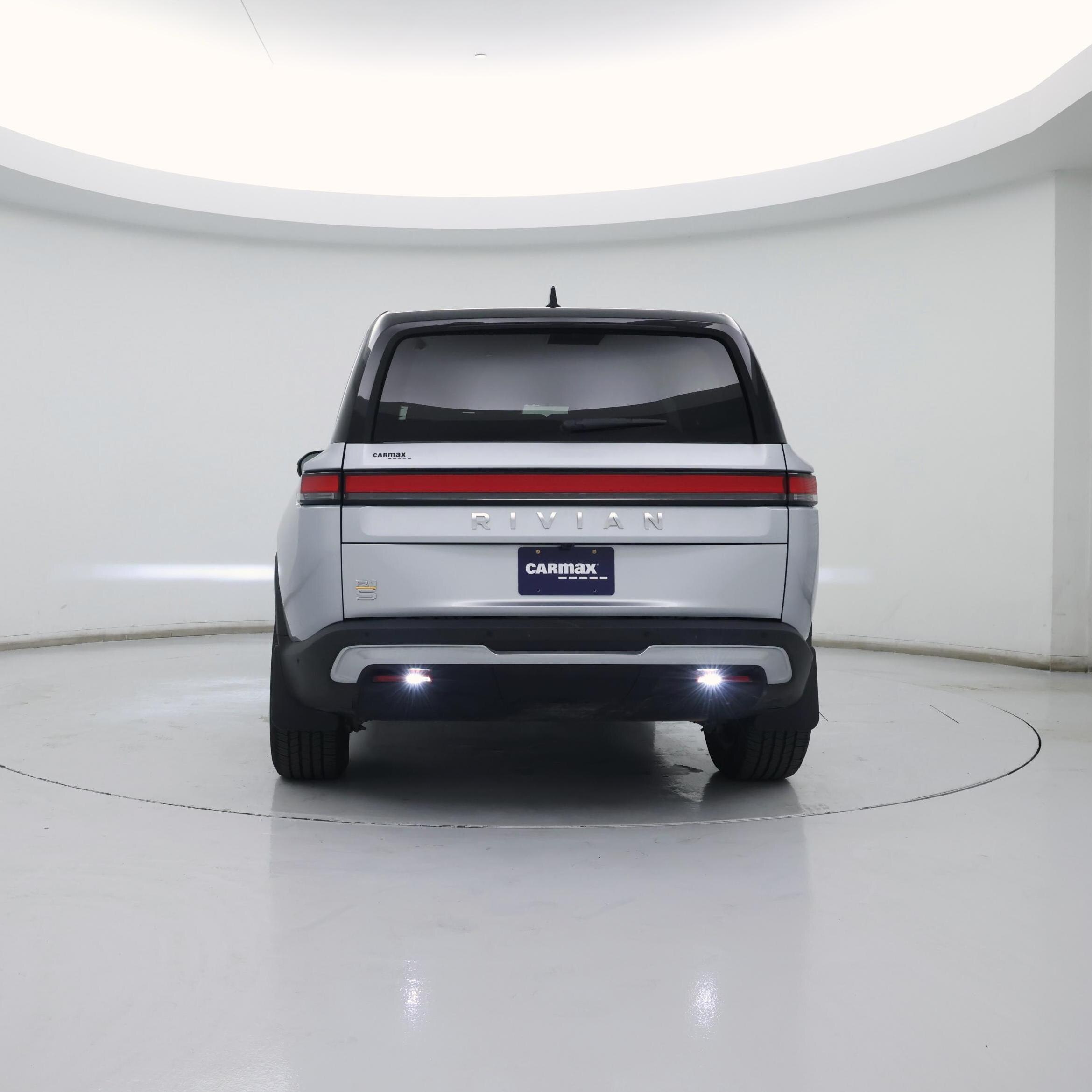 Thumbnail: 2023 Rivian R1S - 6