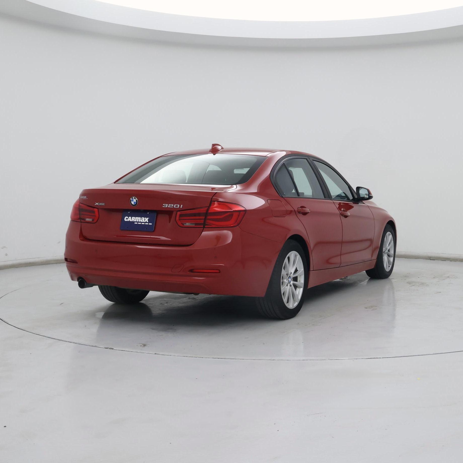 Thumbnail: 2017 BMW 3 Series - 8