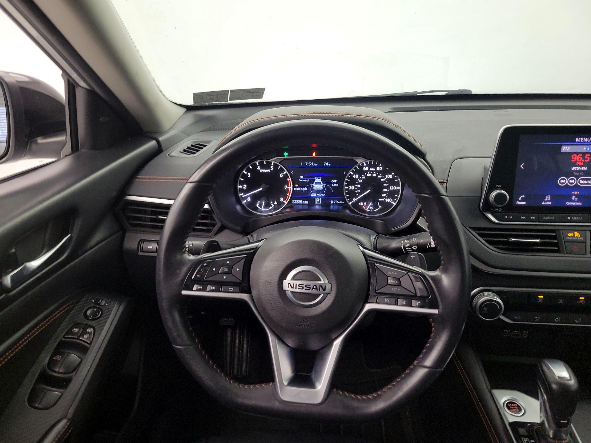 Thumbnail: 2020 Nissan Altima - 10