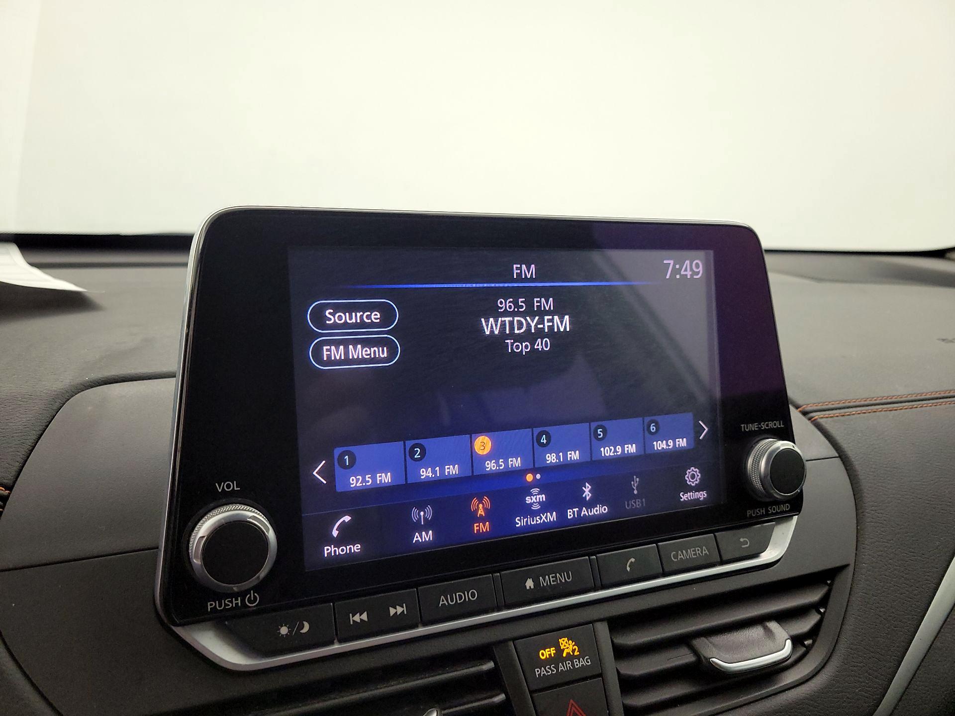 Thumbnail: 2020 Nissan Altima - 15