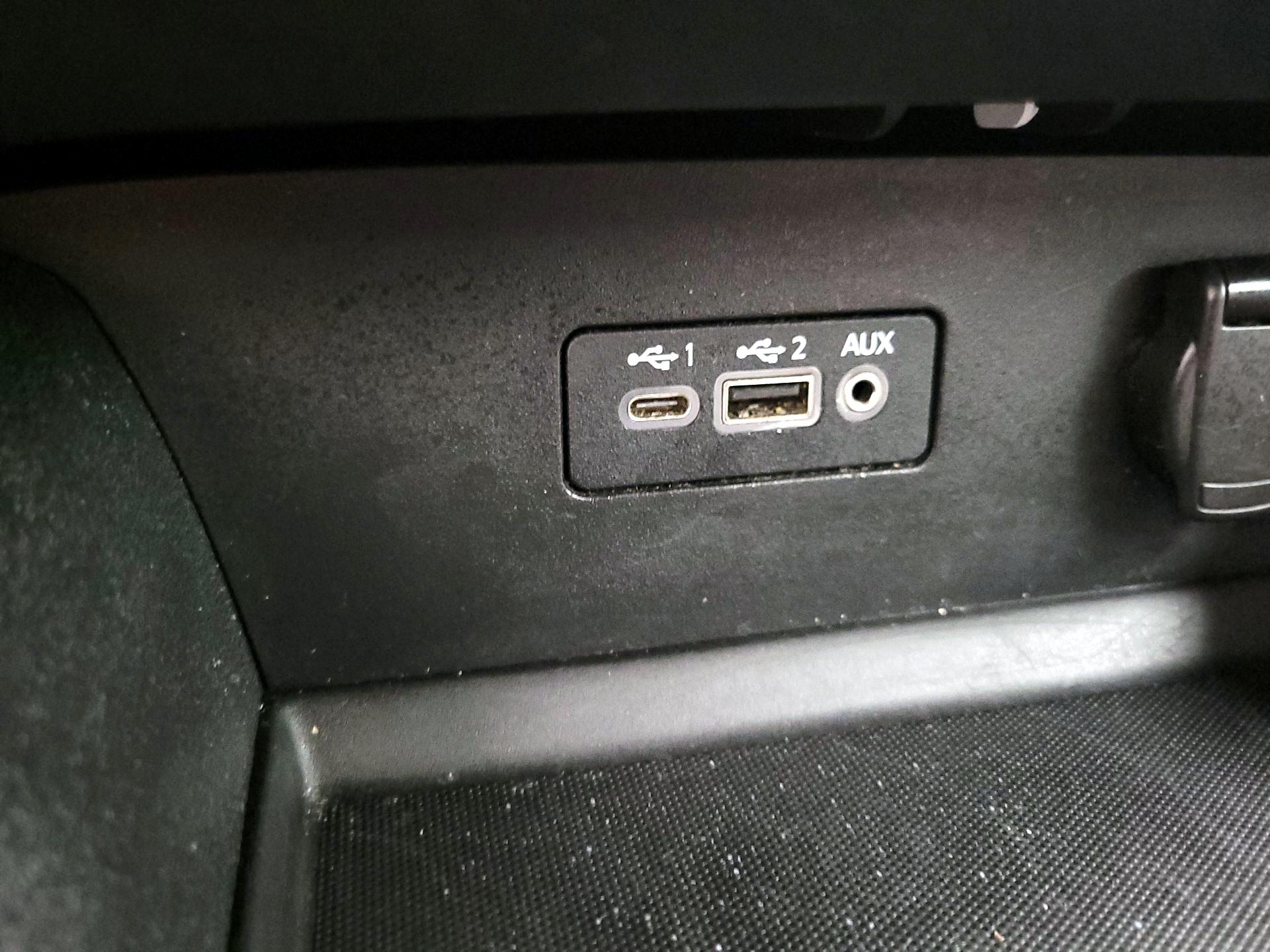 Thumbnail: 2020 Nissan Altima - 18