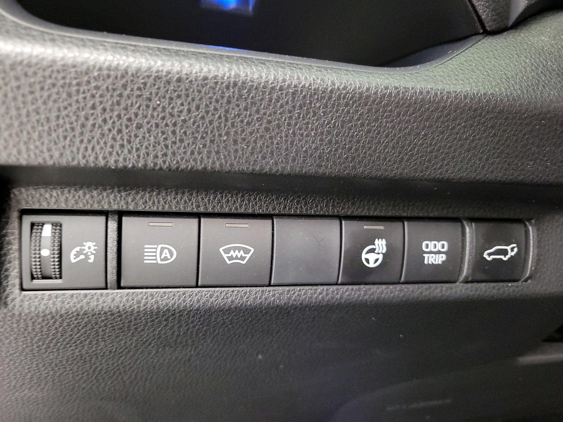 Thumbnail: 2024 Toyota RAV4 - 13