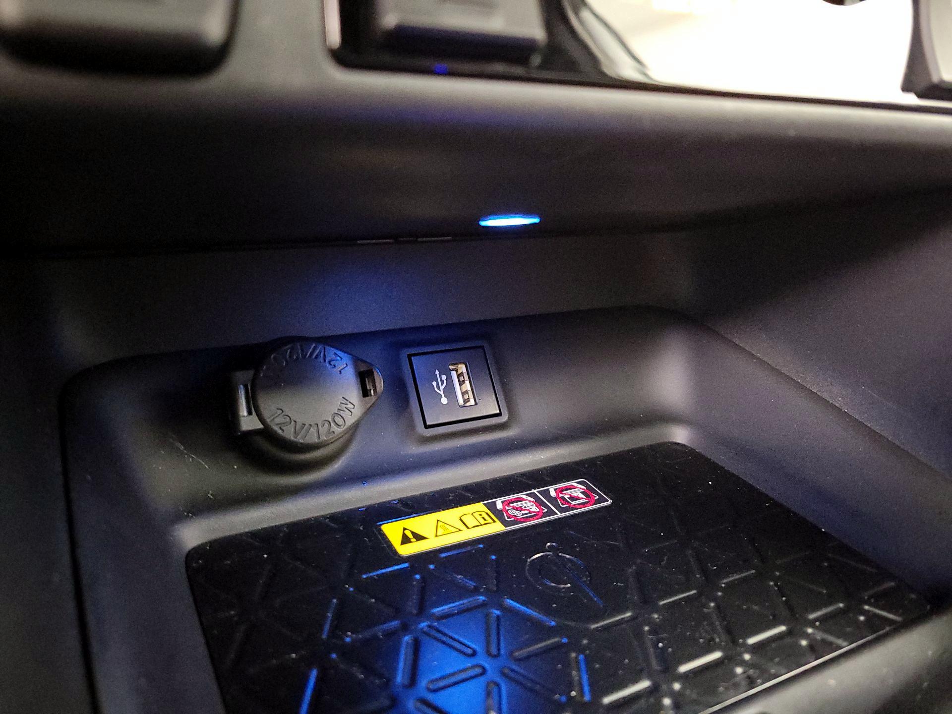 Thumbnail: 2024 Toyota RAV4 - 18