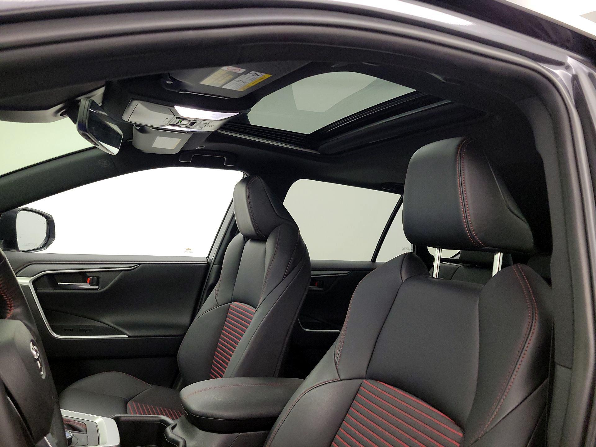 Thumbnail: 2024 Toyota RAV4 - 19