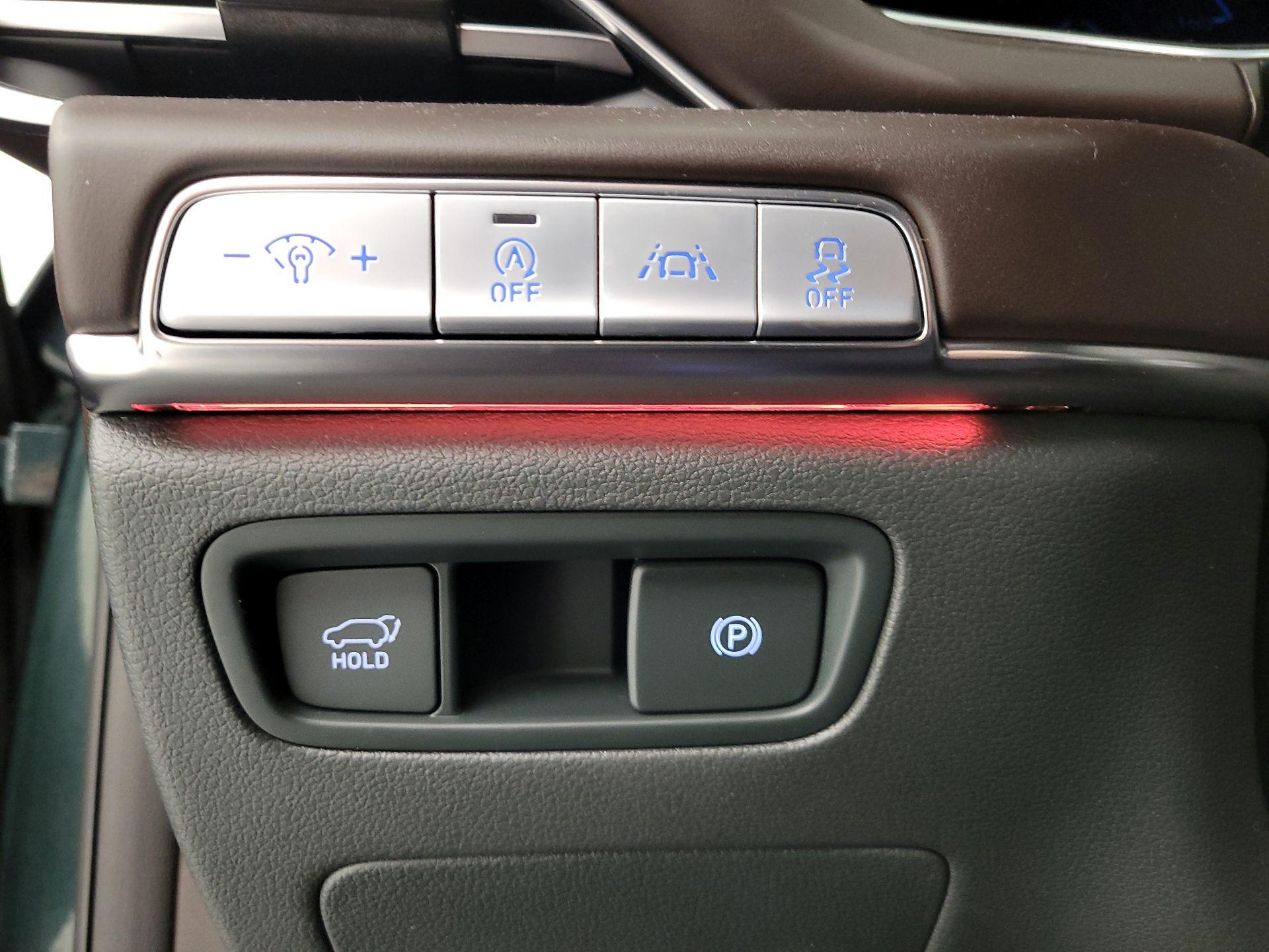 Thumbnail: 2021 Genesis GV80 - 13