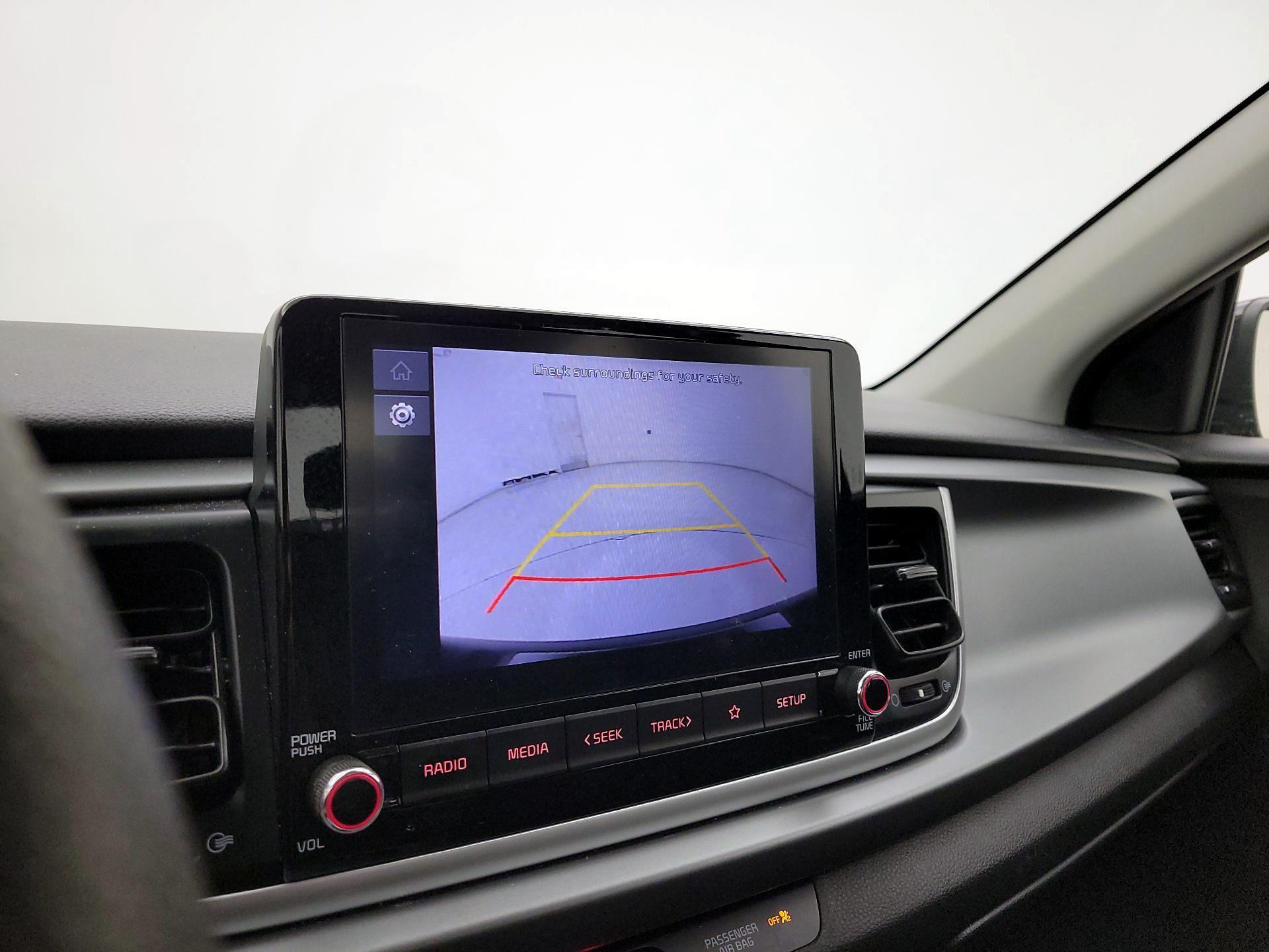 Thumbnail: 2022 Kia Rio - 14