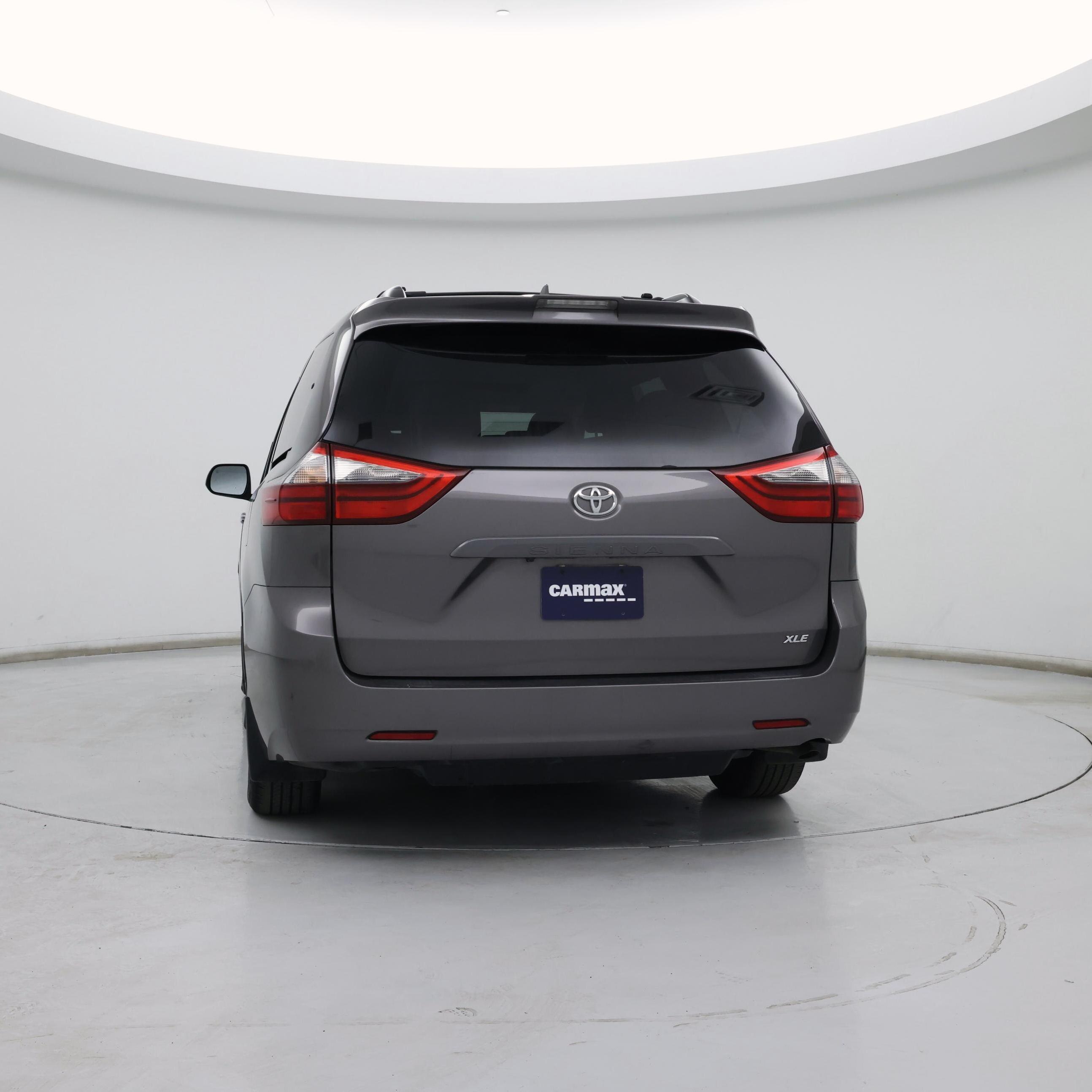 Thumbnail: 2020 Toyota Sienna - 6