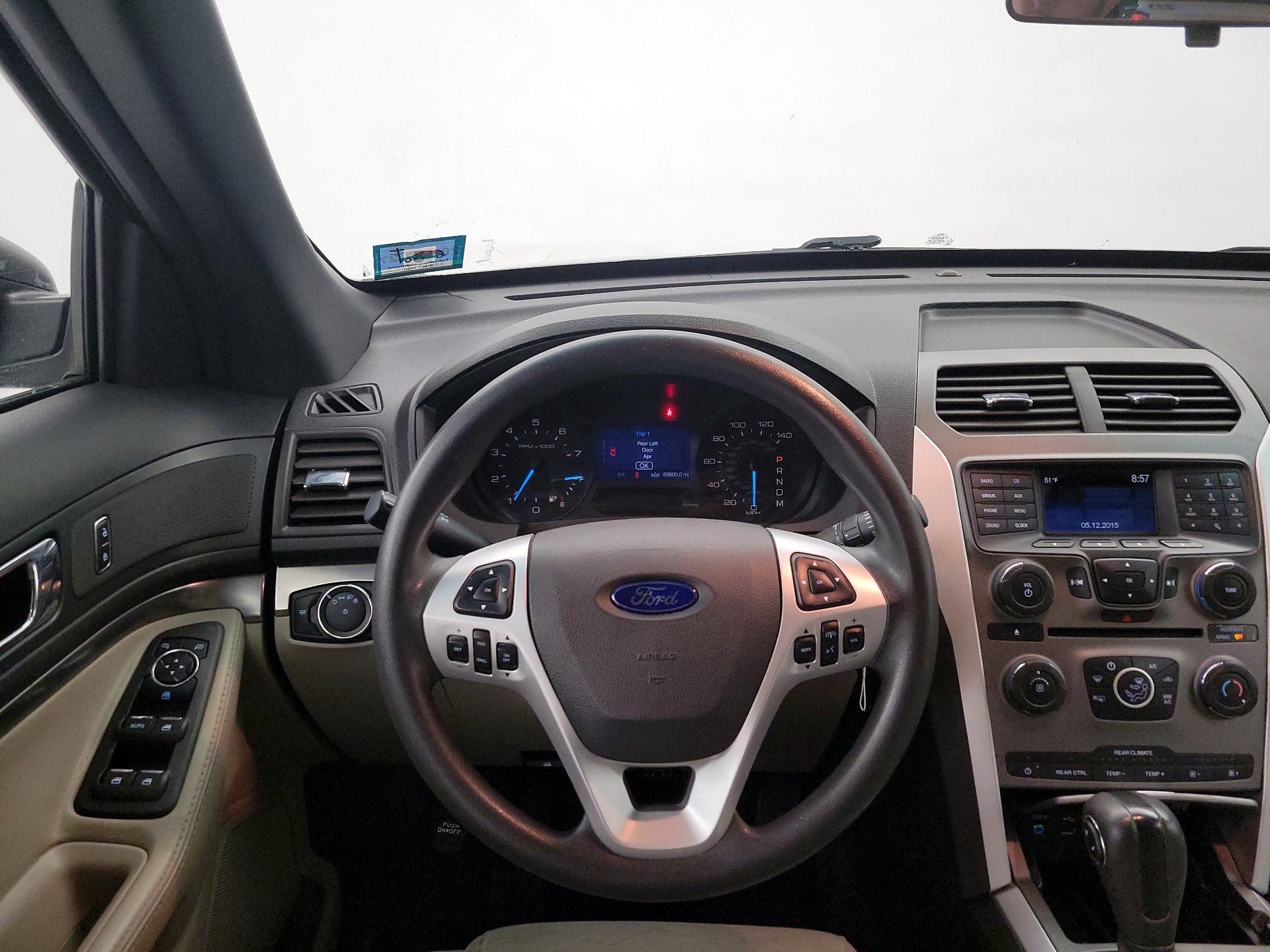 Thumbnail: 2015 Ford Explorer - 10