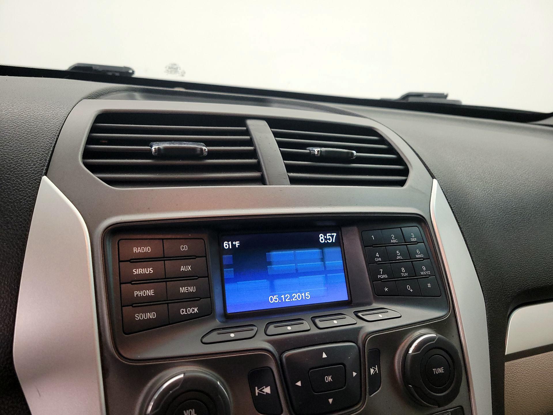 Thumbnail: 2015 Ford Explorer - 14