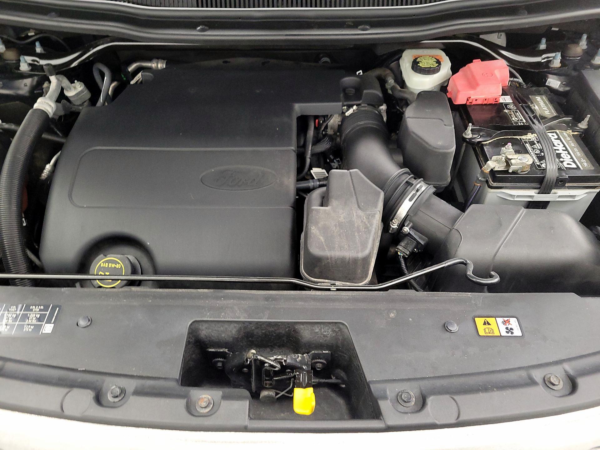 Thumbnail: 2015 Ford Explorer - 20