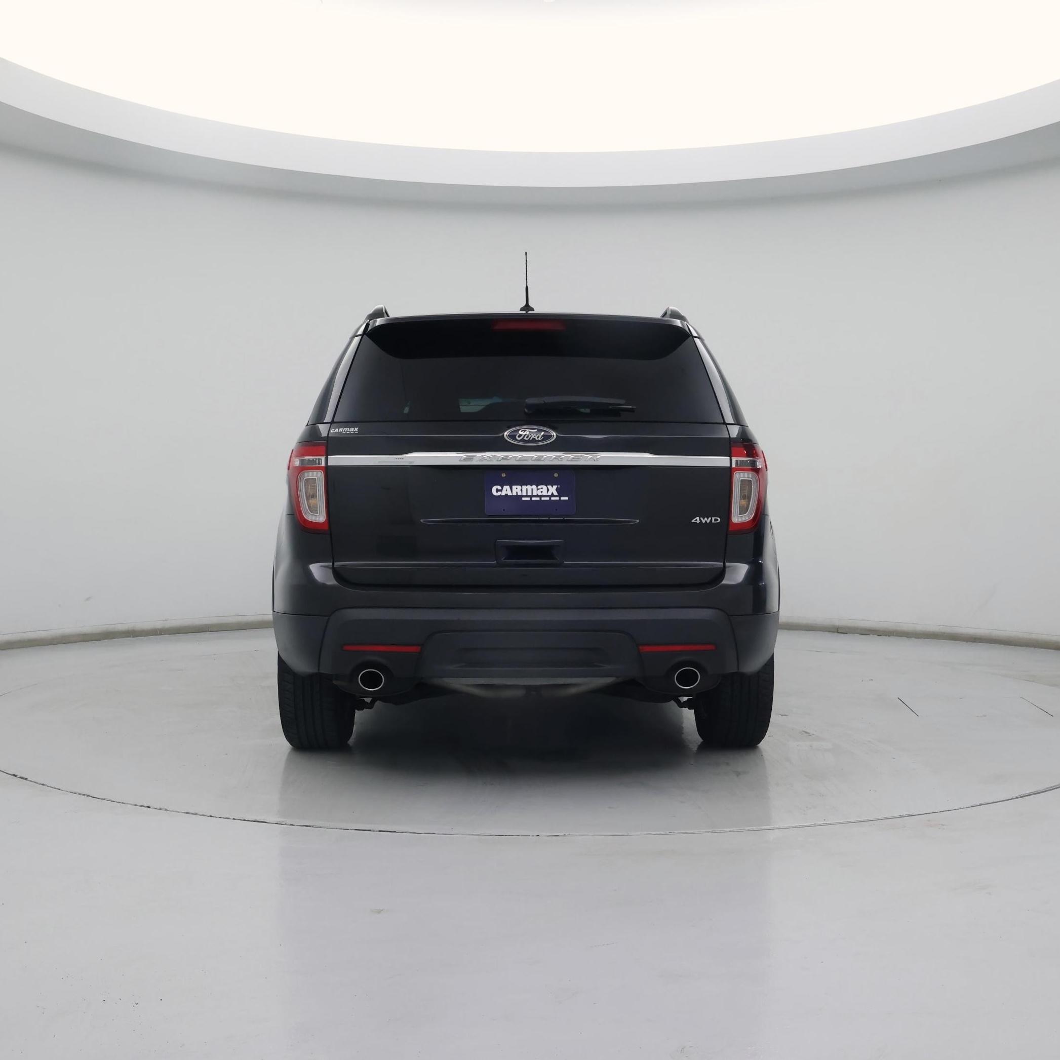 Thumbnail: 2015 Ford Explorer - 6