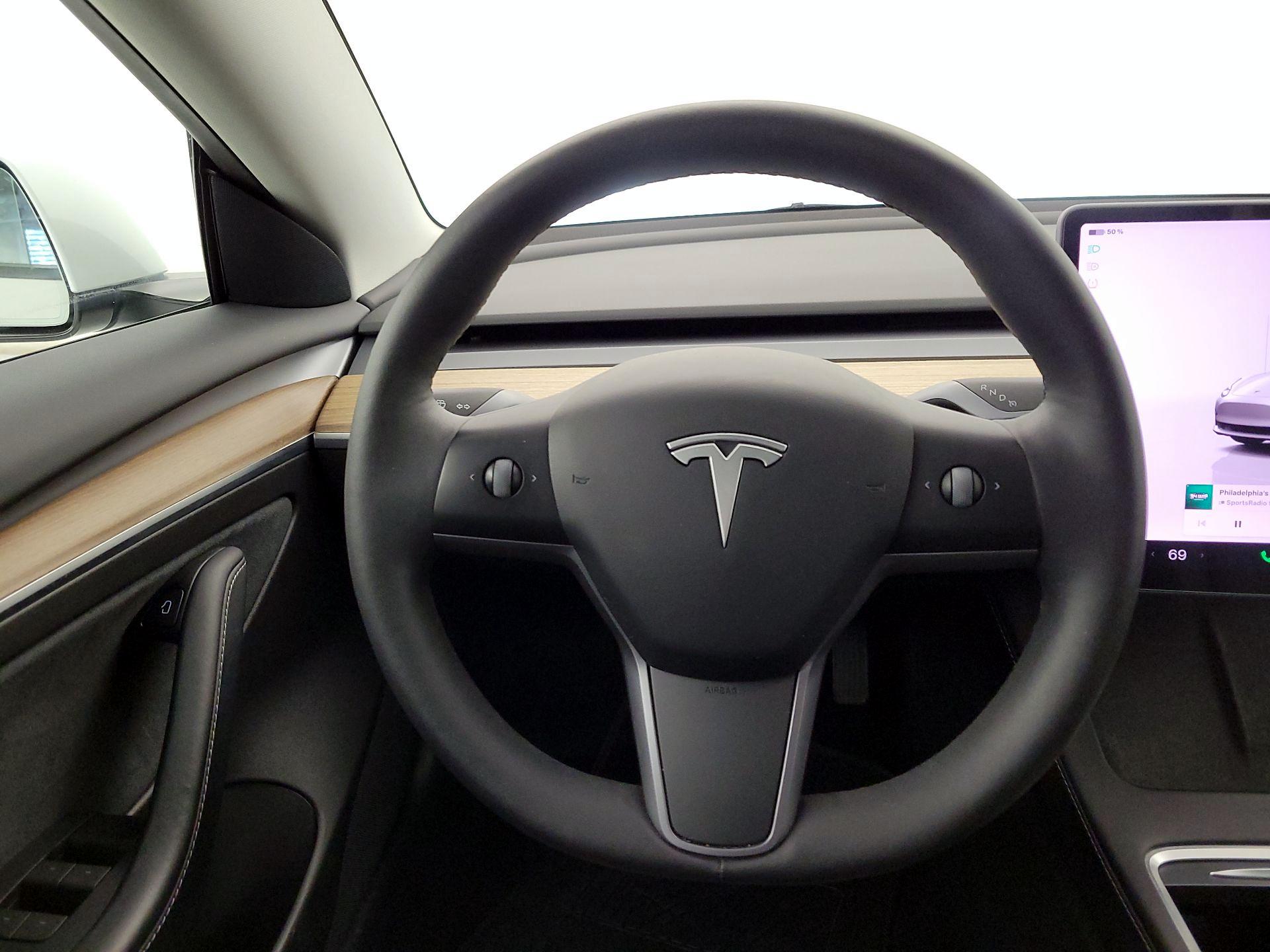 Thumbnail: 2022 Tesla Model 3 - 10