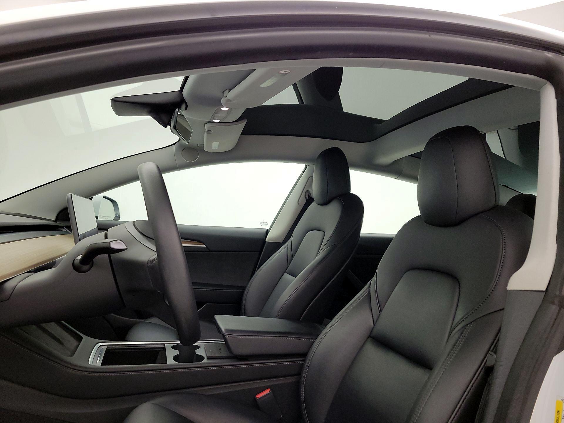 Thumbnail: 2022 Tesla Model 3 - 19