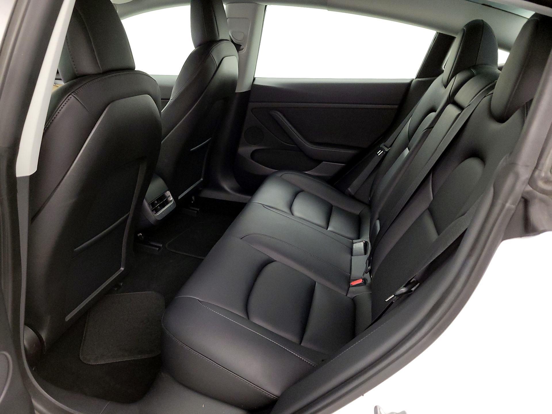 Thumbnail: 2022 Tesla Model 3 - 20