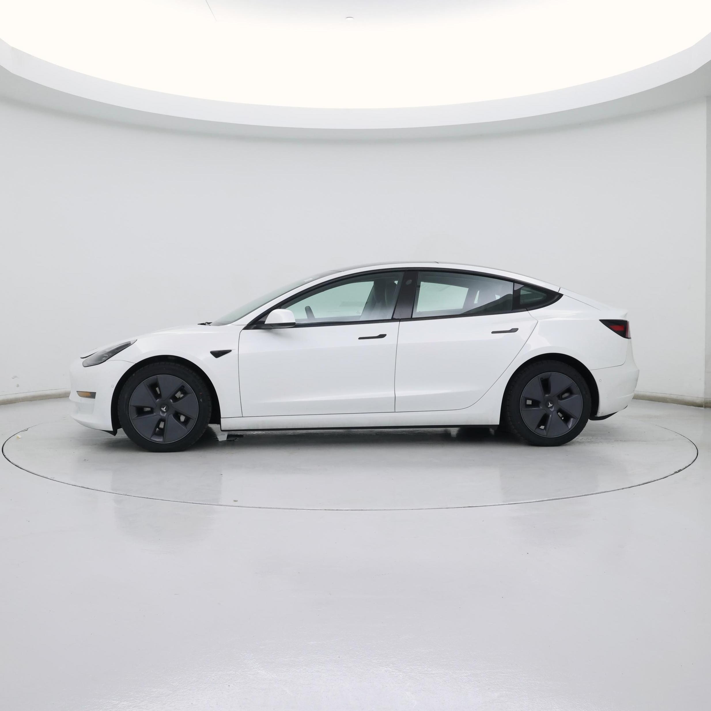 Thumbnail: 2022 Tesla Model 3 - 3