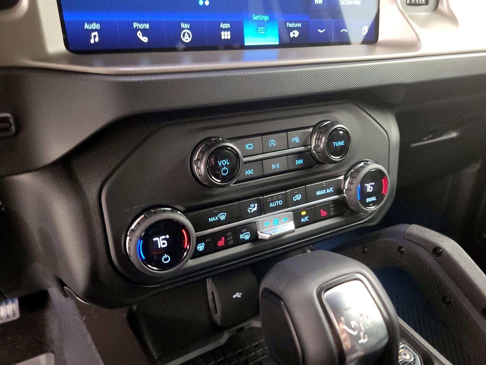 Thumbnail: 2024 Ford Bronco - 17