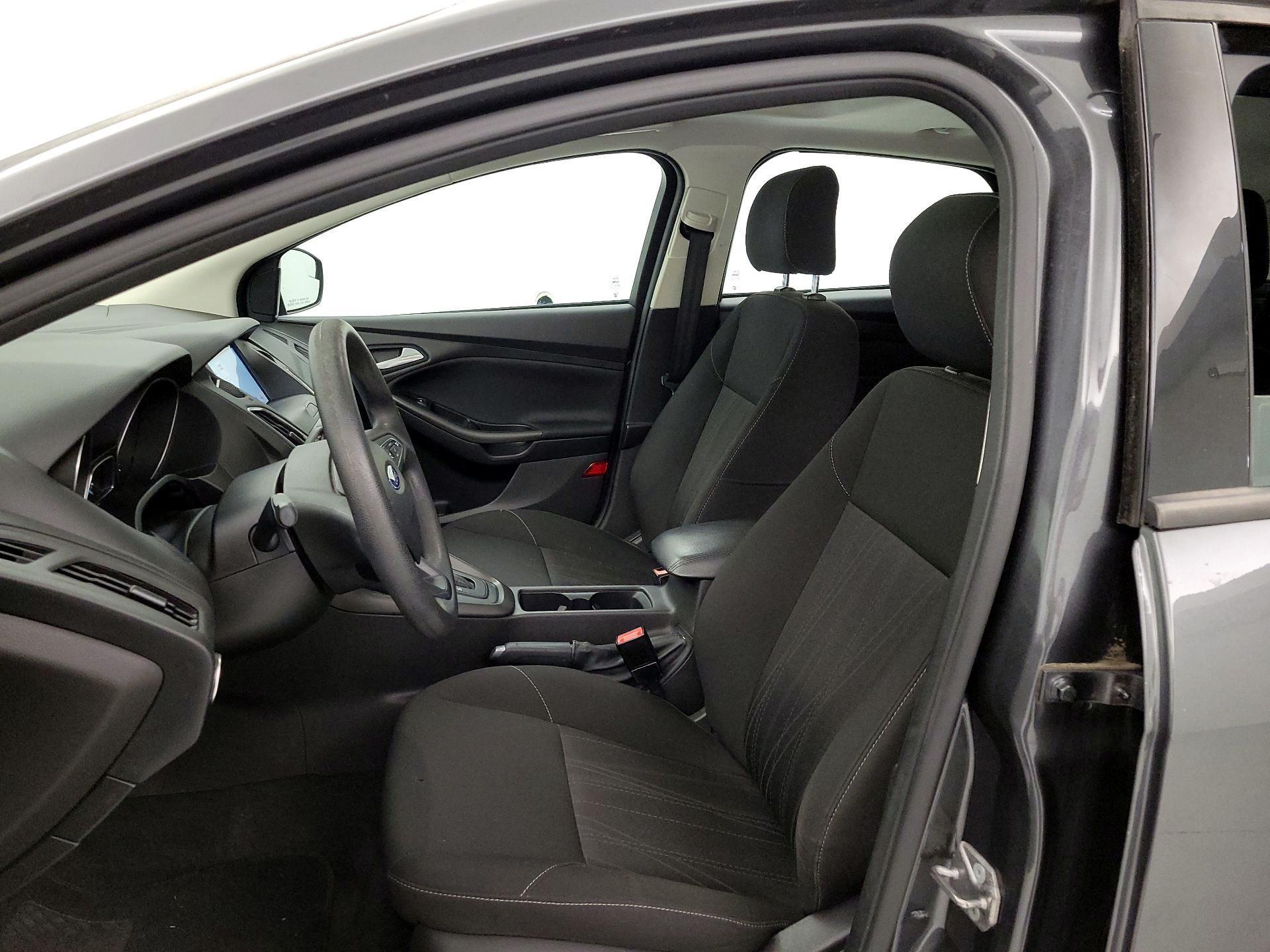 Thumbnail: 2017 Ford Focus - 11