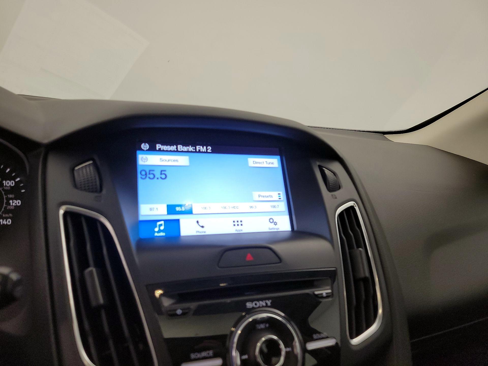 Thumbnail: 2017 Ford Focus - 16