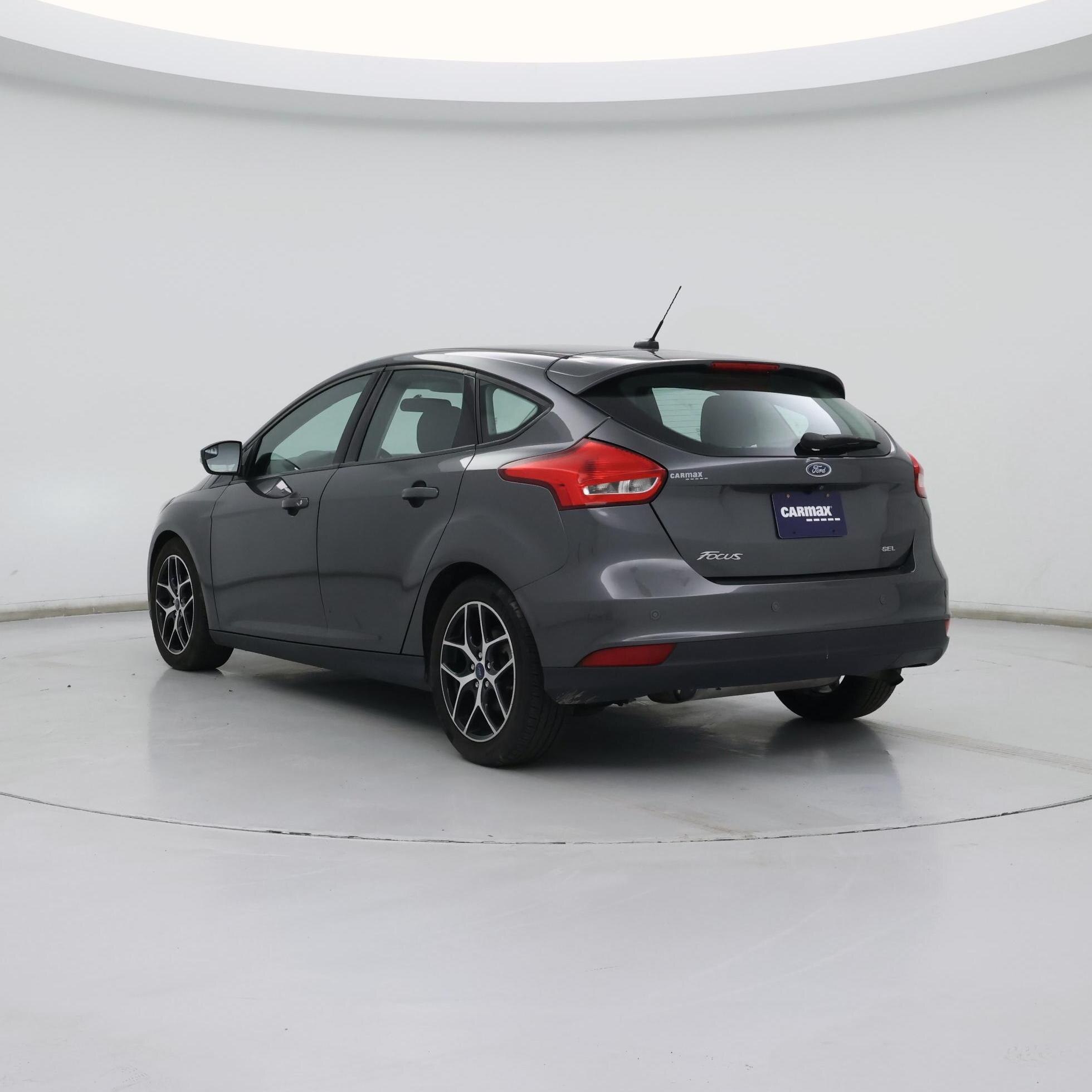 Thumbnail: 2017 Ford Focus - 2