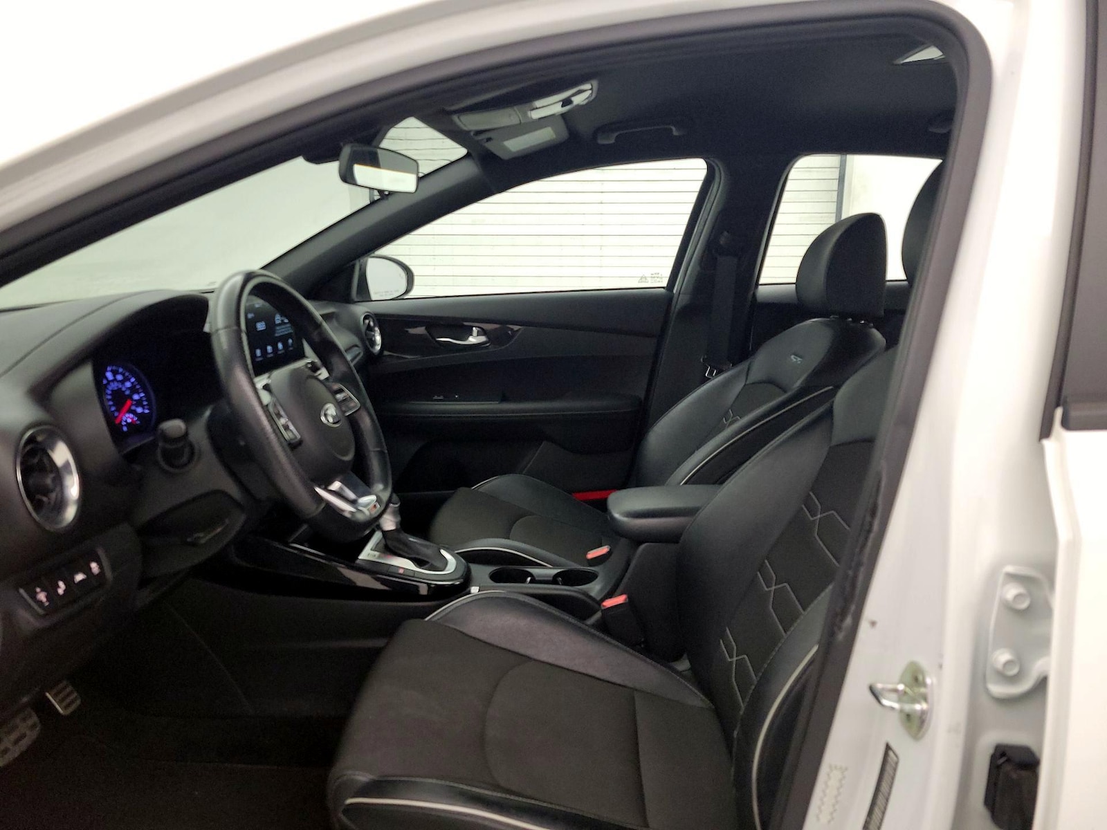 2021 Kia Forte GT-Line - Photo 12