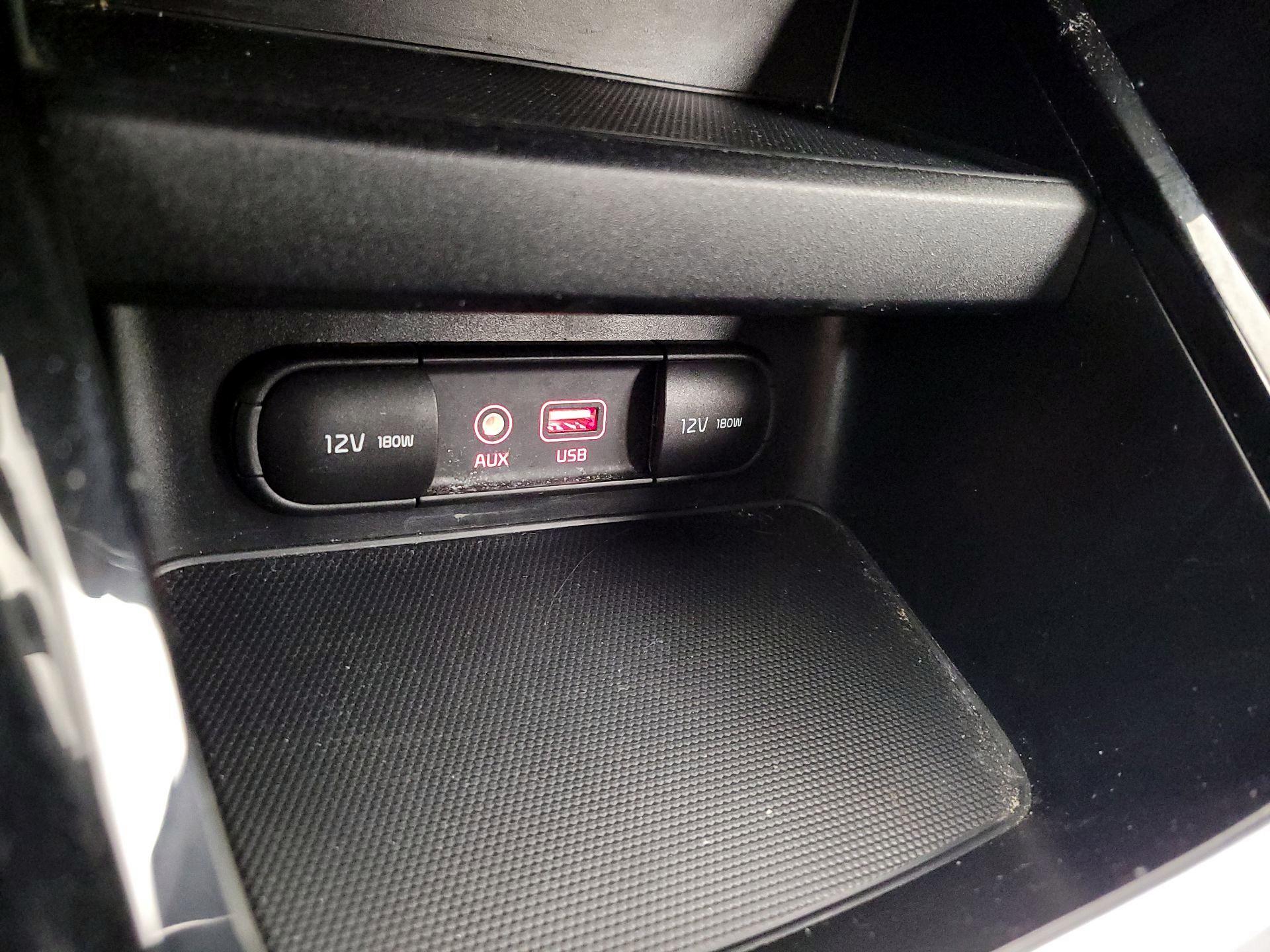 Thumbnail: 2021 Kia Forte - 18