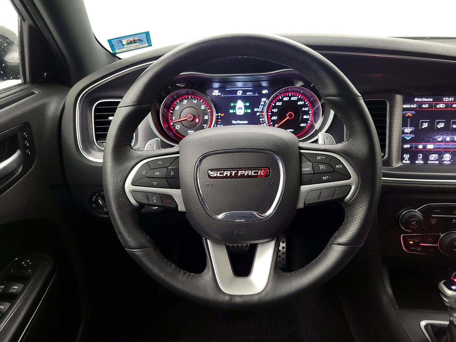 Thumbnail: 2016 Dodge Charger - 10