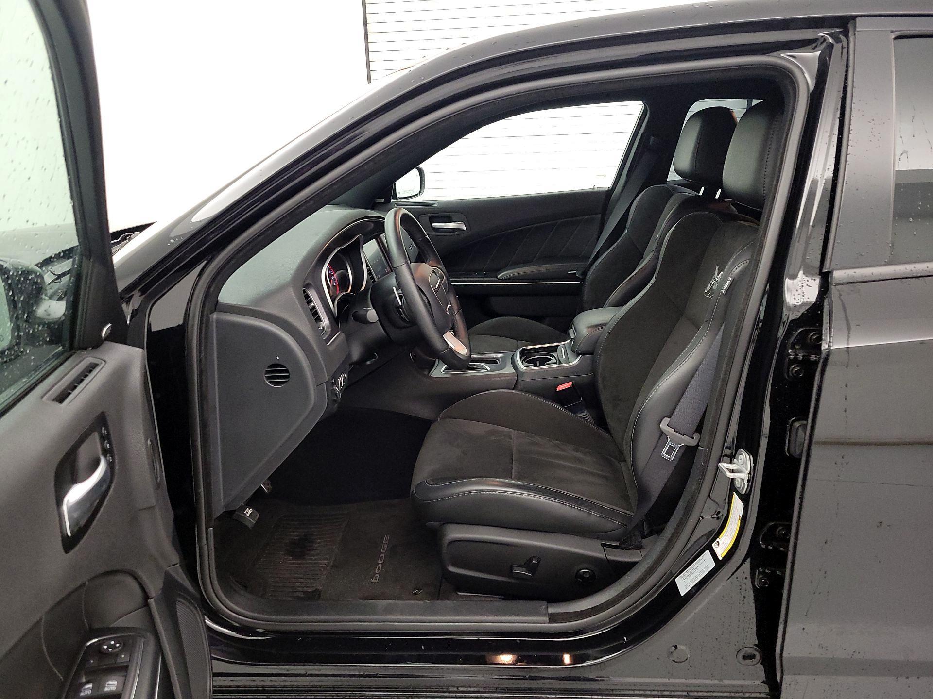 Thumbnail: 2016 Dodge Charger - 11