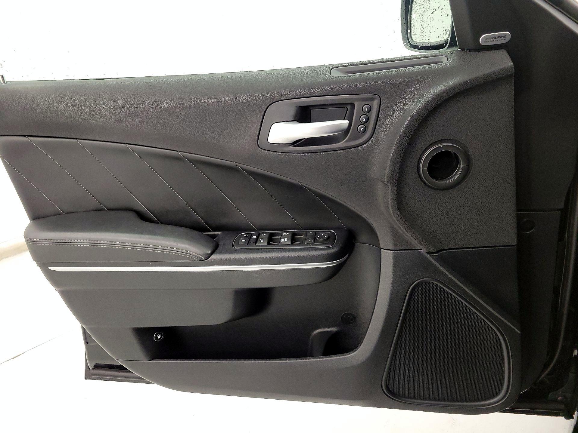 Thumbnail: 2016 Dodge Charger - 12