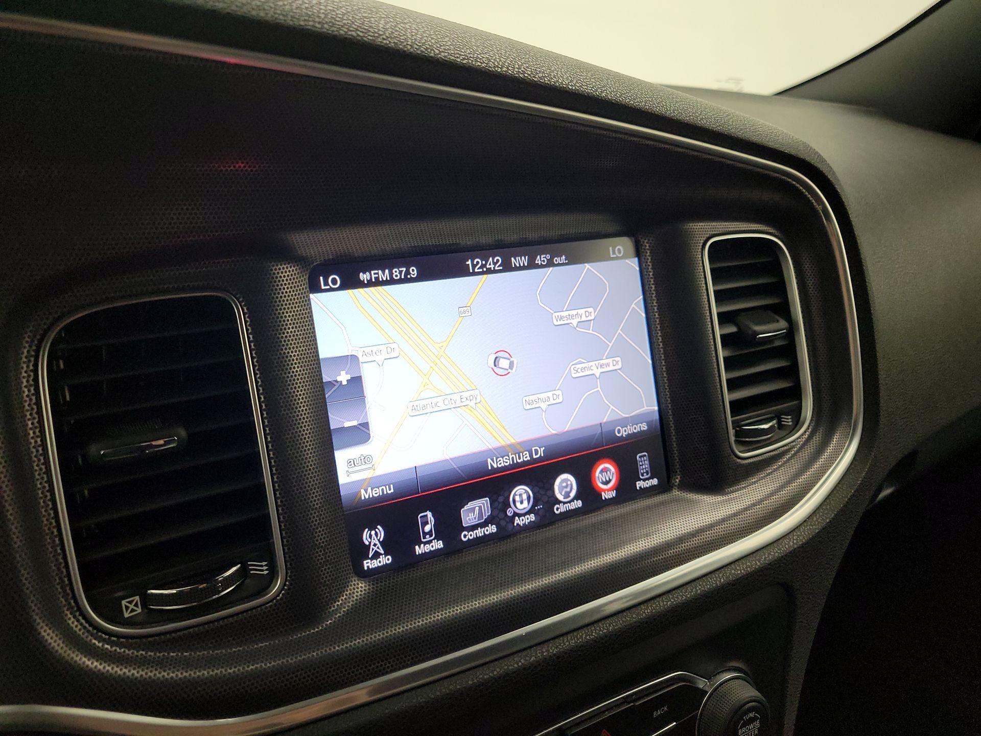 Thumbnail: 2016 Dodge Charger - 14