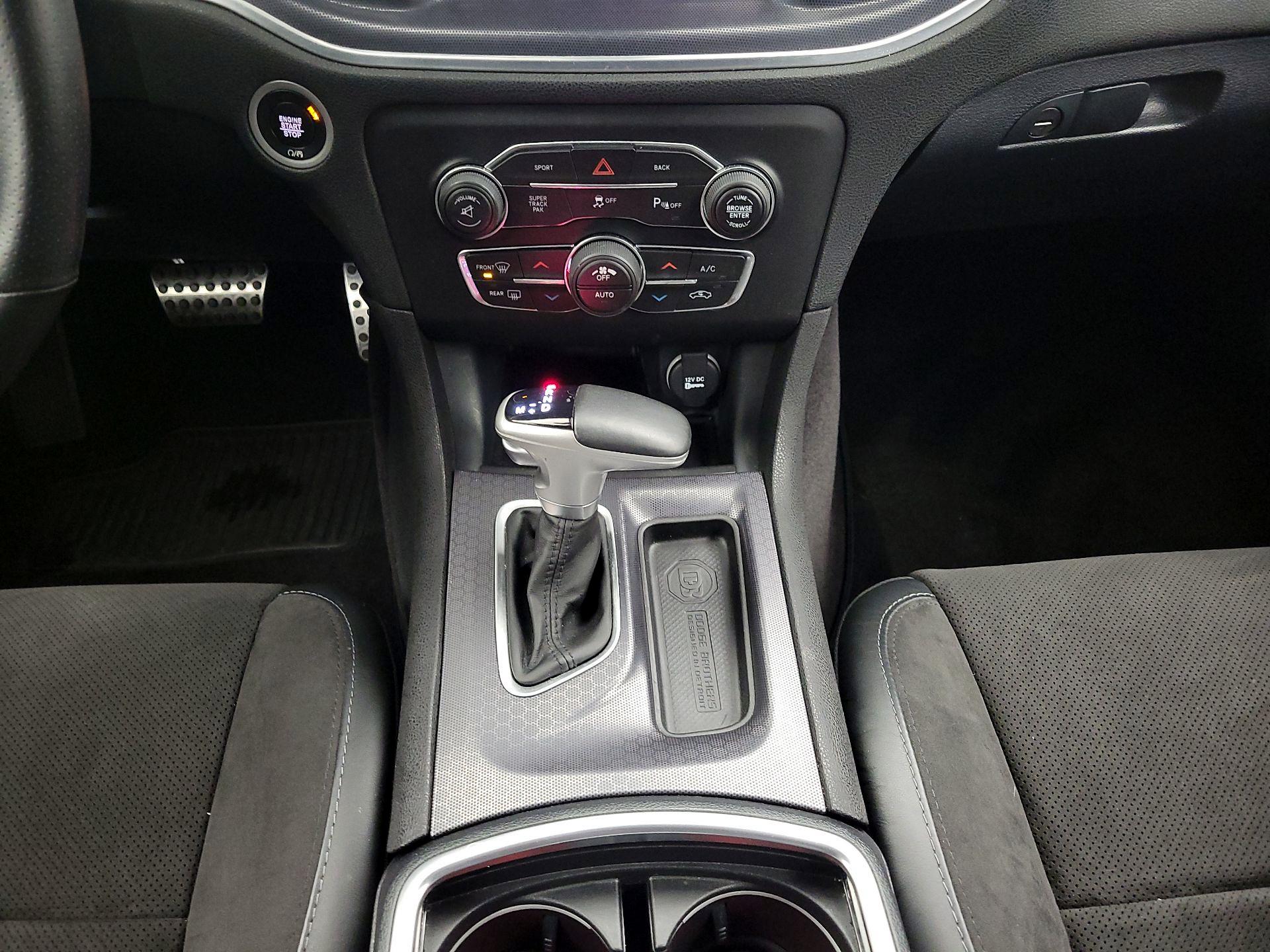 Thumbnail: 2016 Dodge Charger - 18