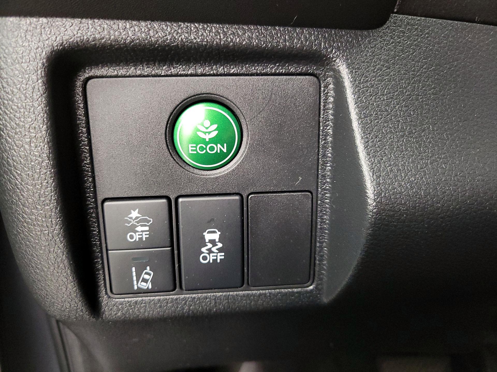 Thumbnail: 2019 Honda HR-V - 13