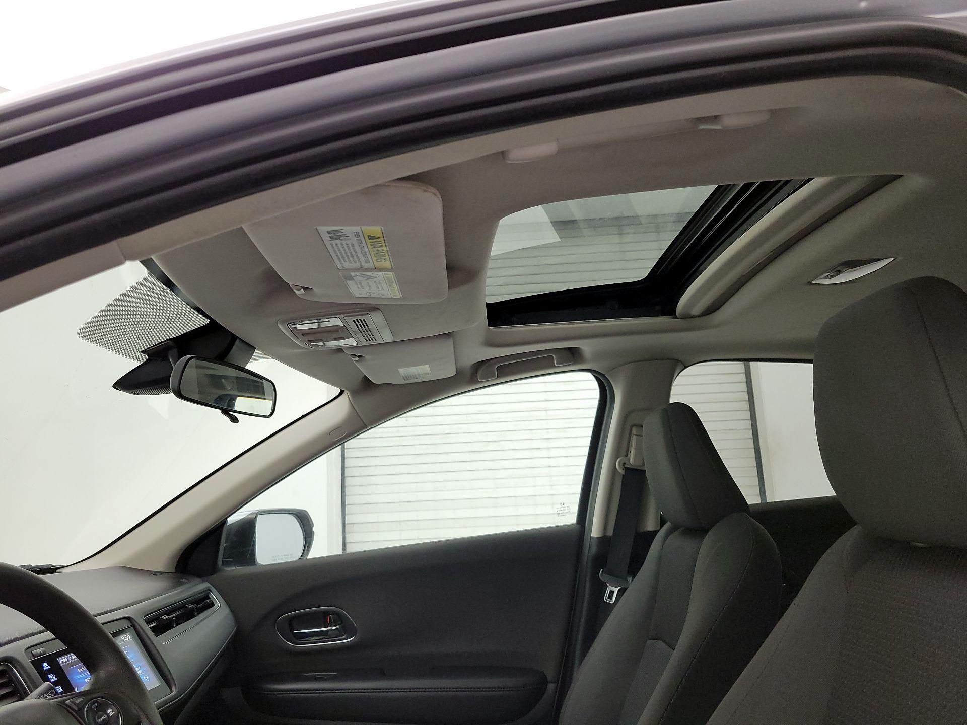 Thumbnail: 2019 Honda HR-V - 19