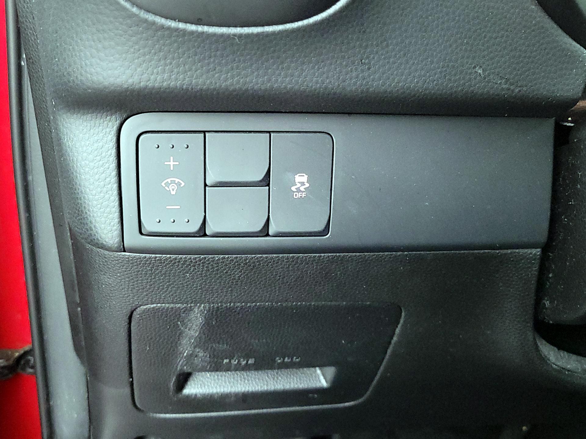 Thumbnail: 2016 Kia Soul - 13