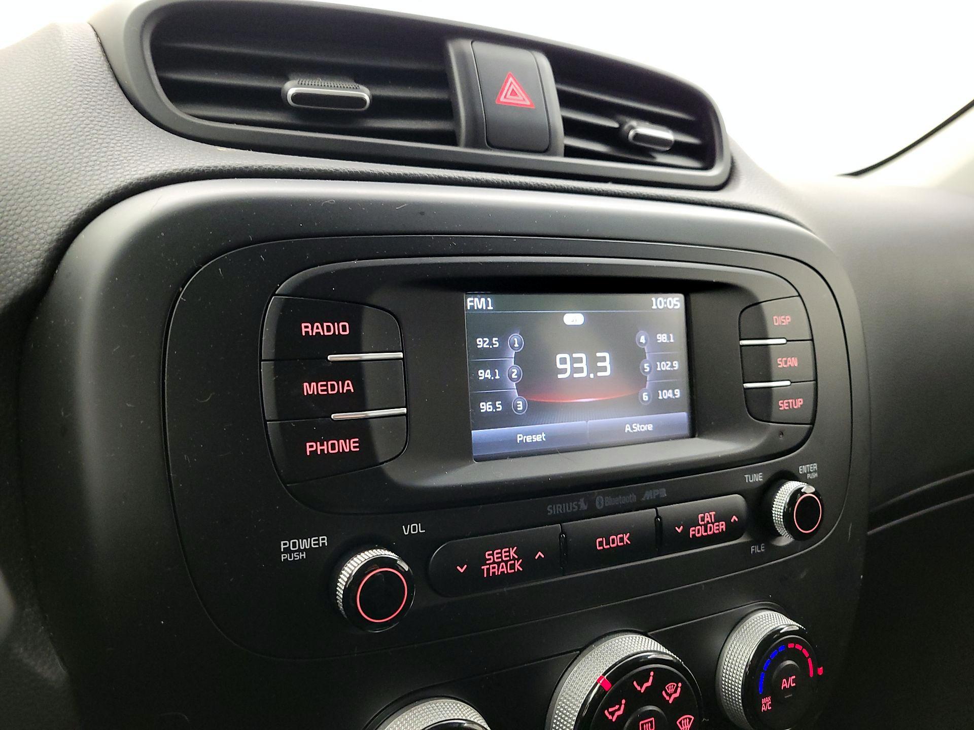 Thumbnail: 2016 Kia Soul - 15