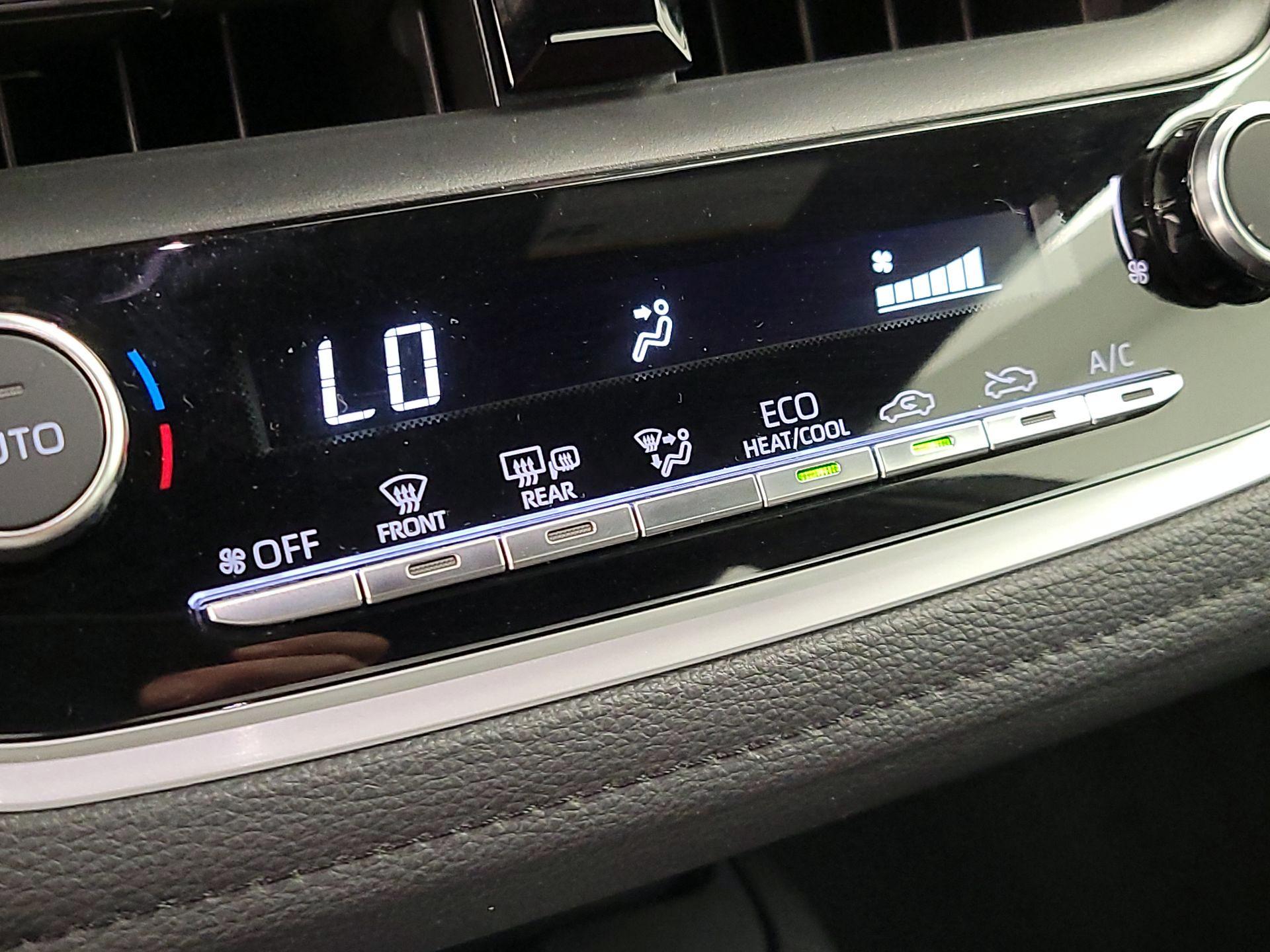 Thumbnail: 2024 Toyota Corolla - 17