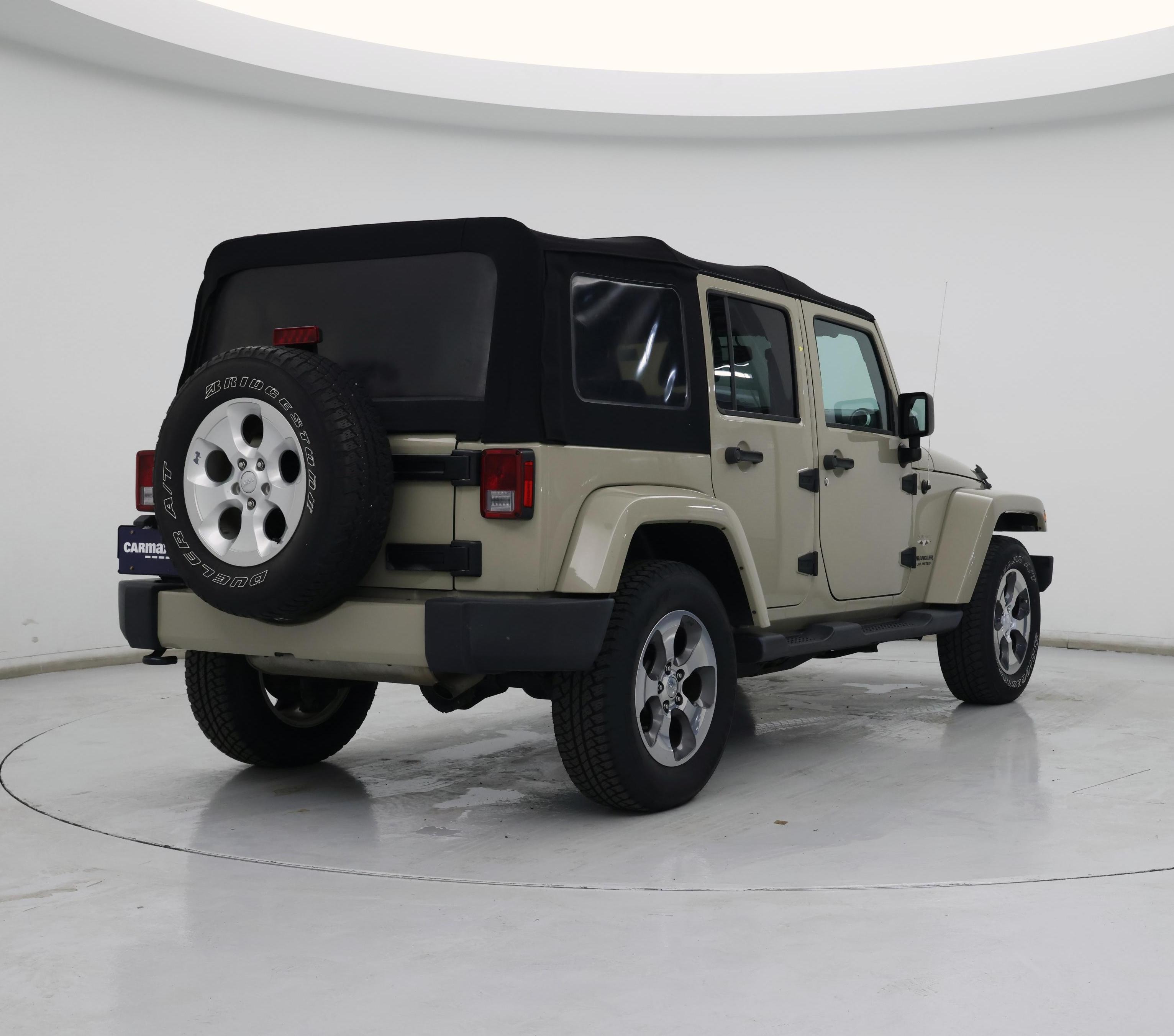 Thumbnail: 2017 Jeep Wrangler - 8