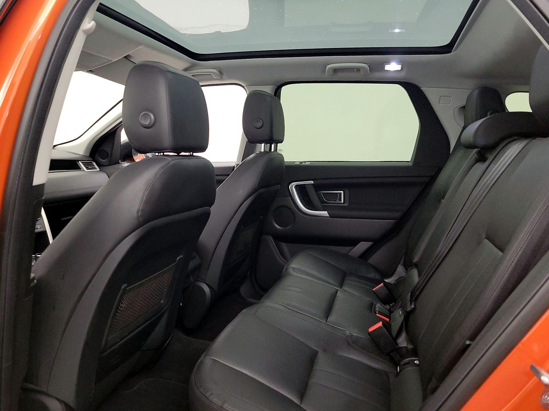 Thumbnail: 2017 Land Rover Discovery Sport - 20