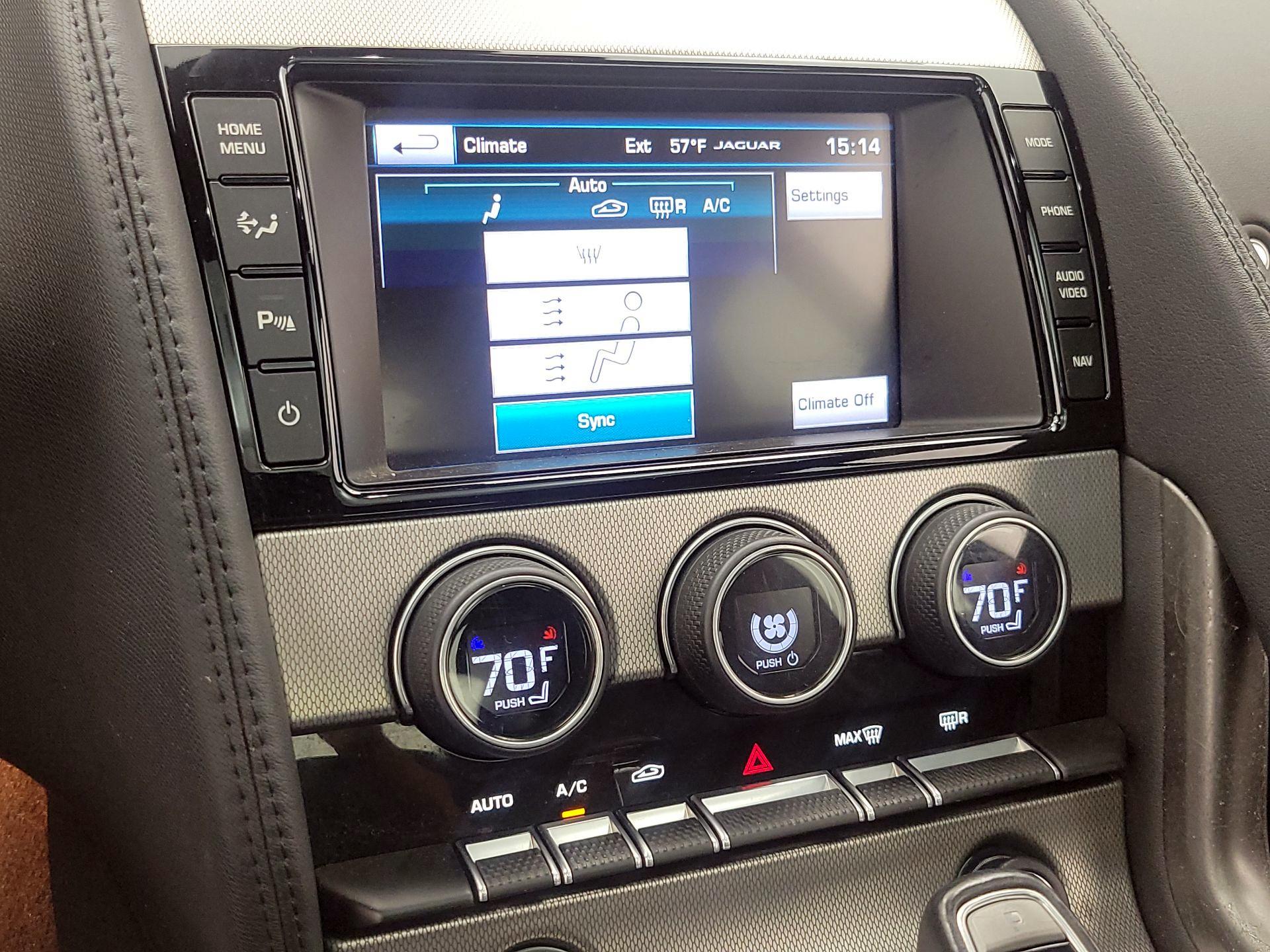 Thumbnail: 2015 Jaguar F-Type - 17