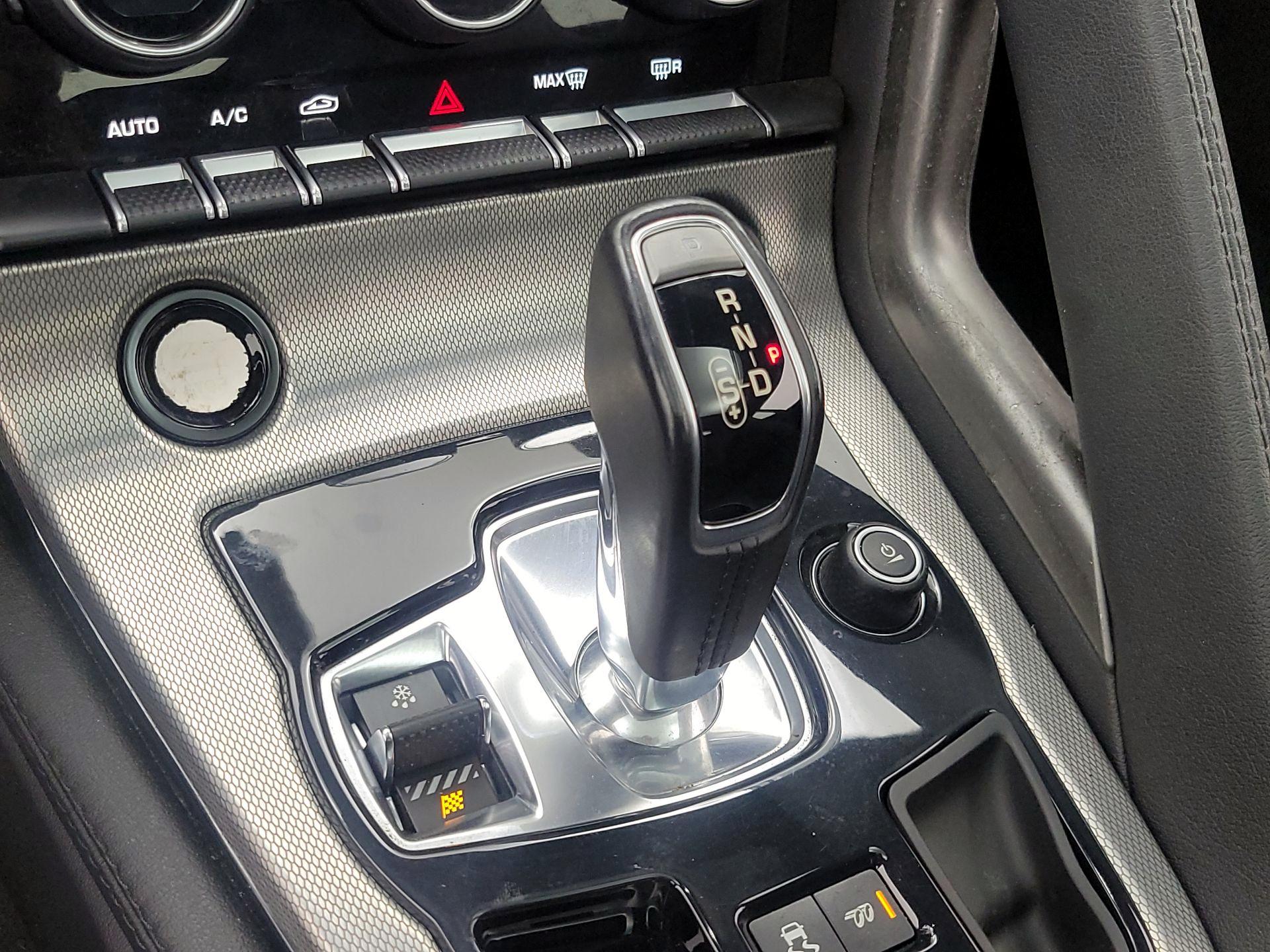 Thumbnail: 2015 Jaguar F-Type - 18