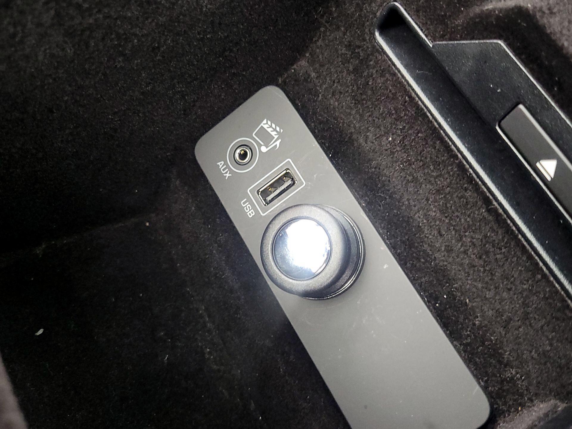 Thumbnail: 2015 Jaguar F-Type - 19