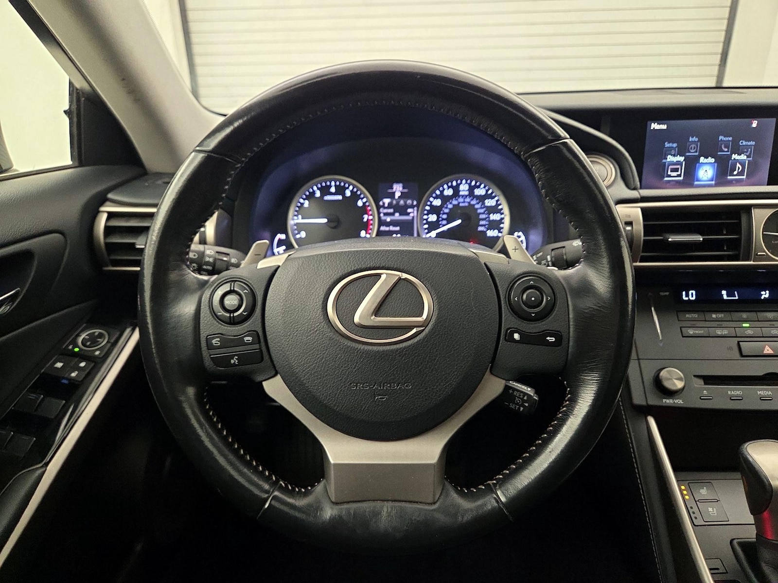 2016 Lexus IS 300 - Photo 11