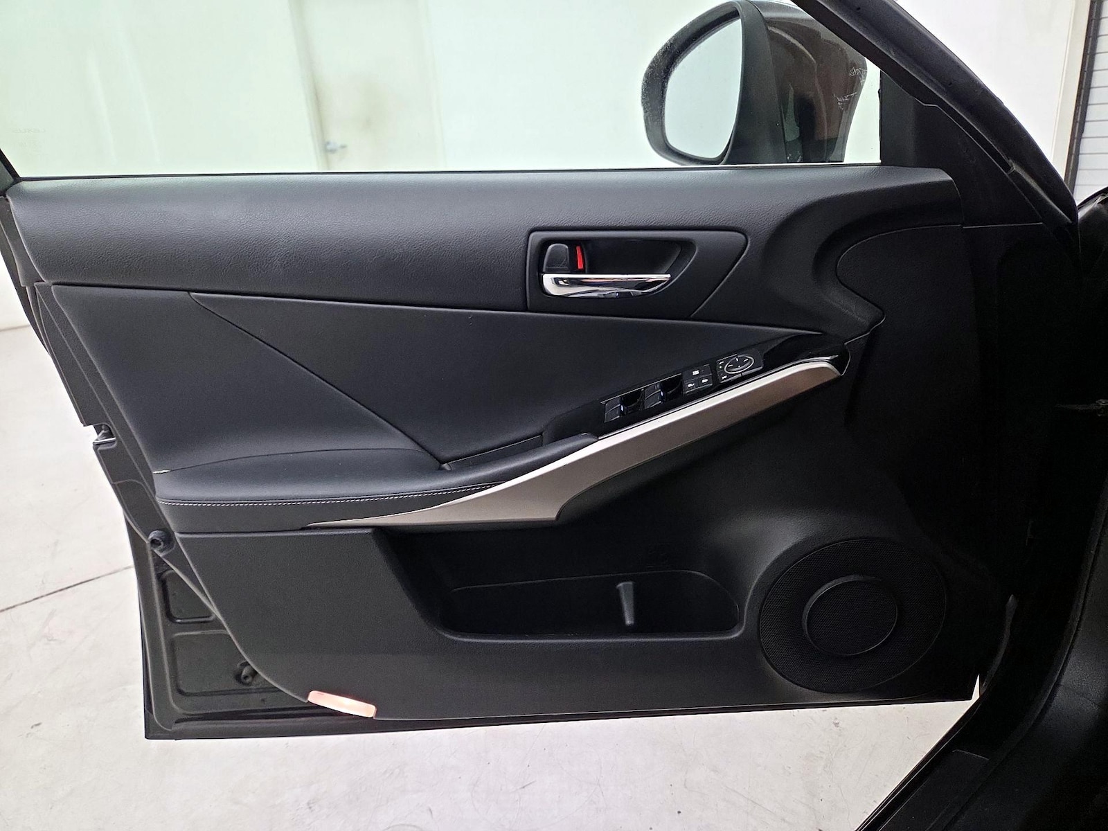 2016 Lexus IS 300 - Photo 13